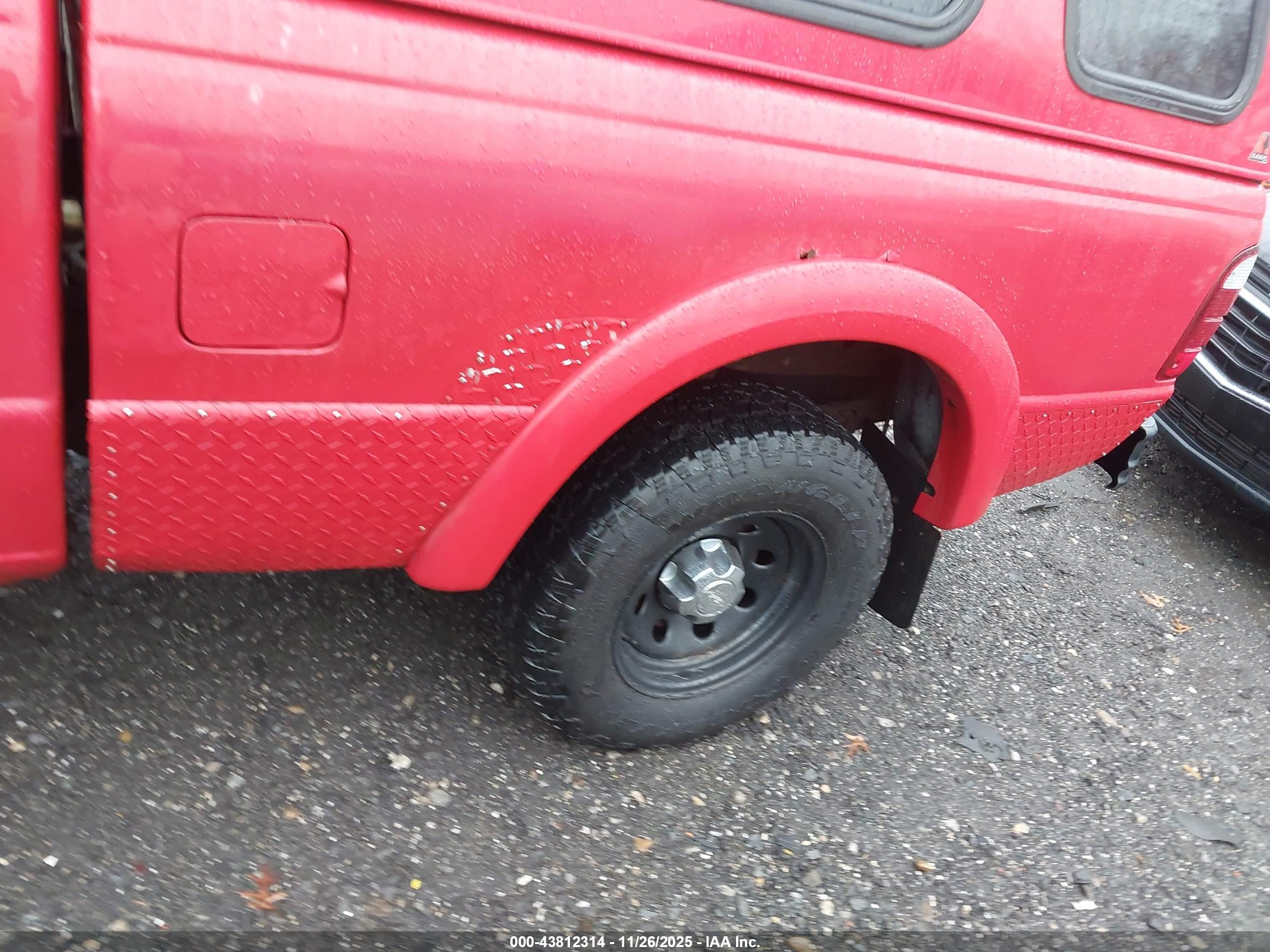 FORD RANGER image 6