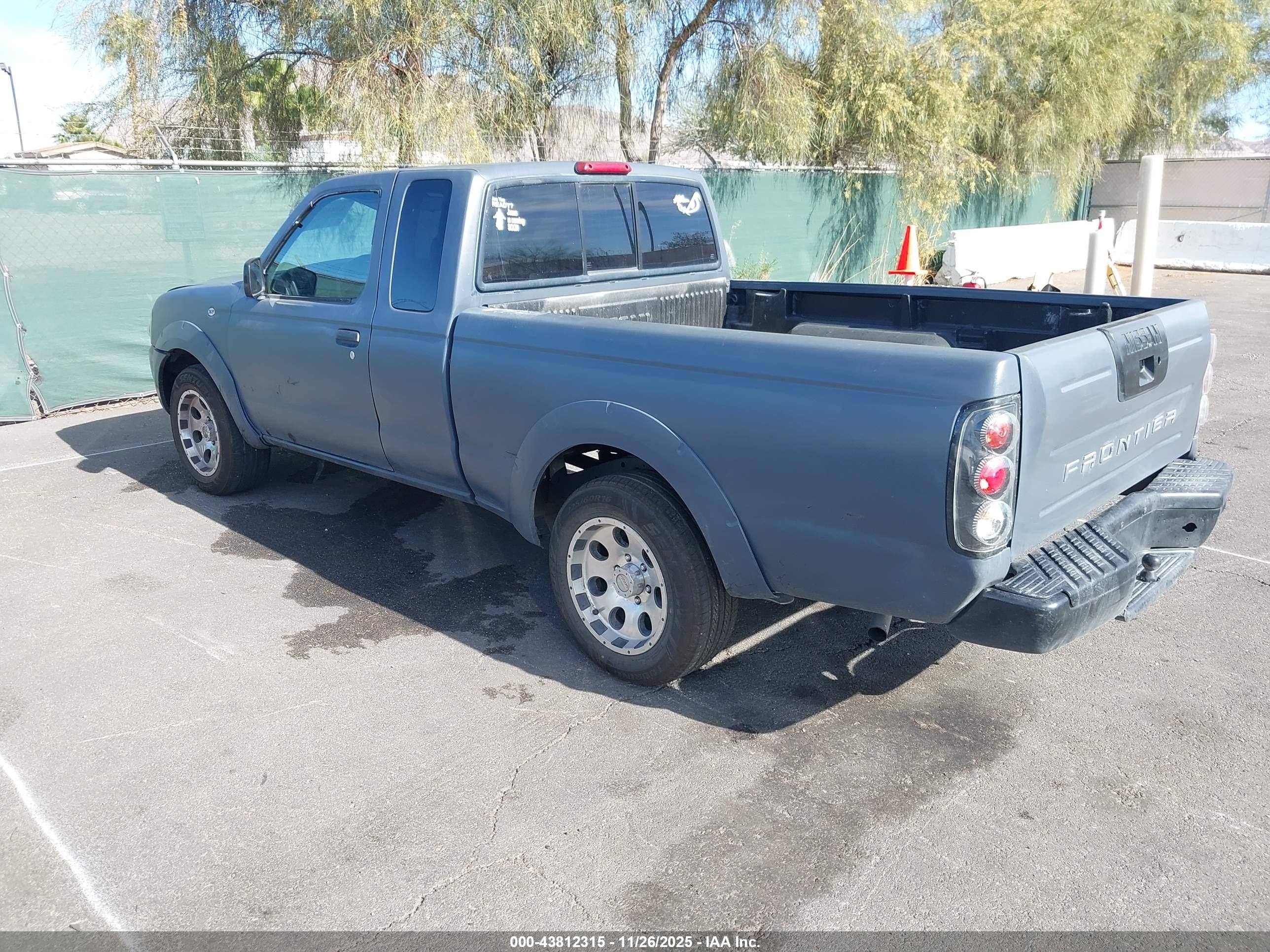 NISSAN FRONTIER image 3