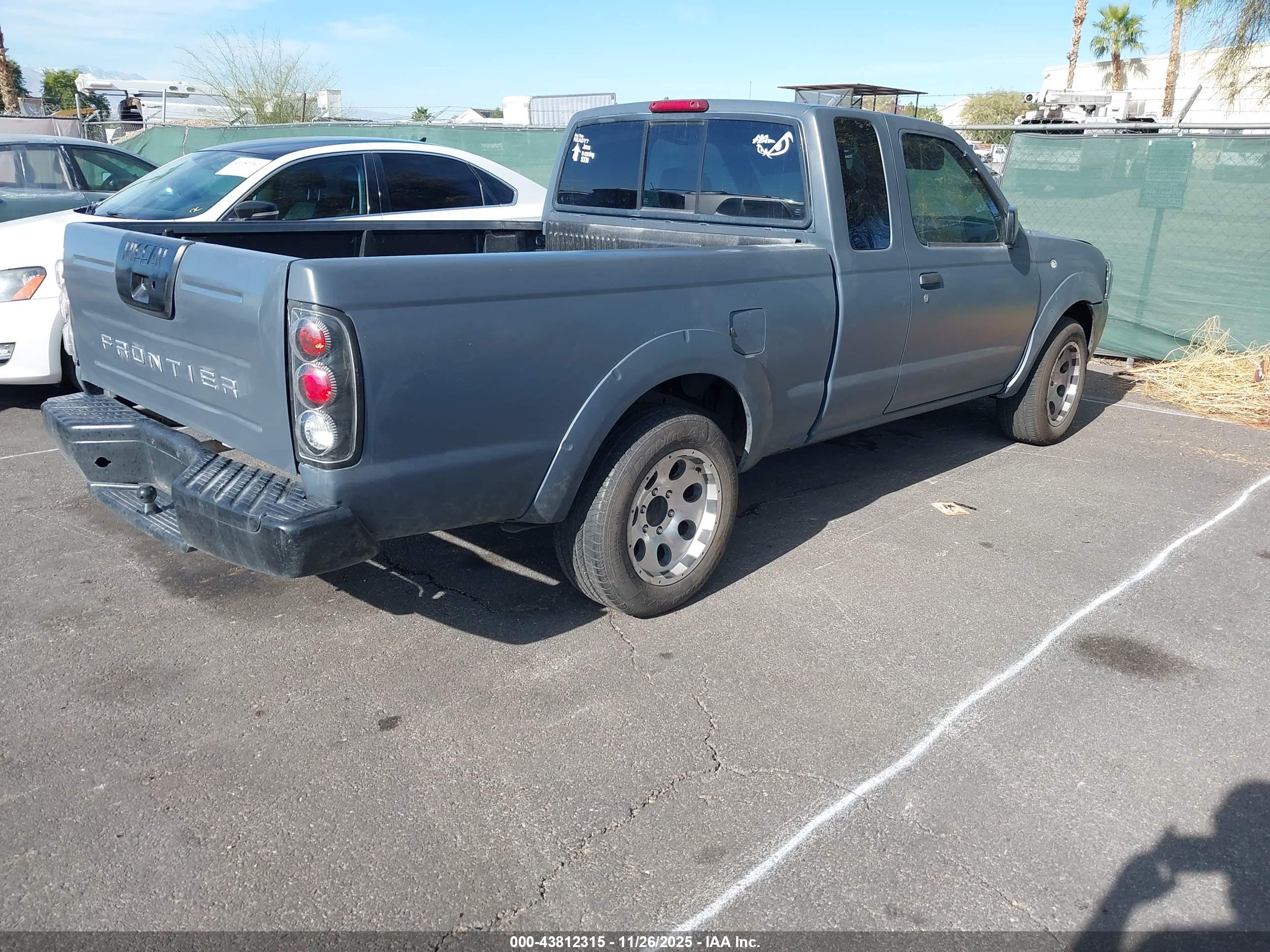 NISSAN FRONTIER image 4