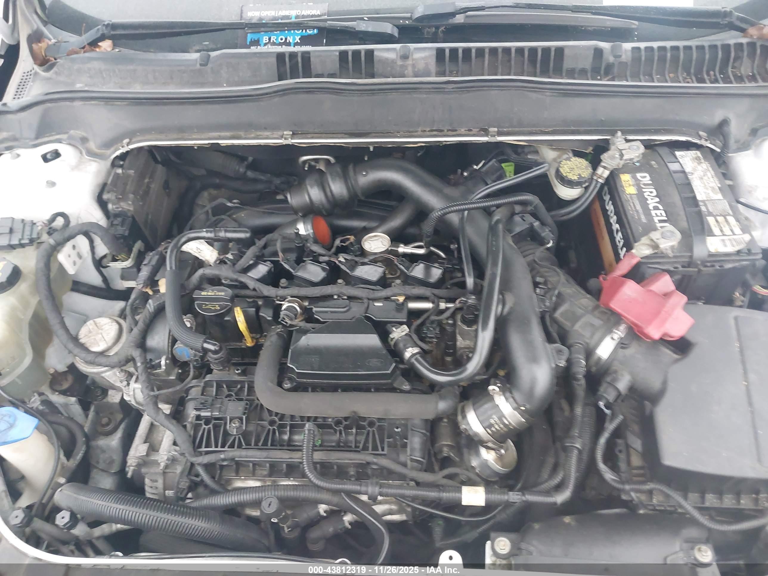 FORD FUSION image 10