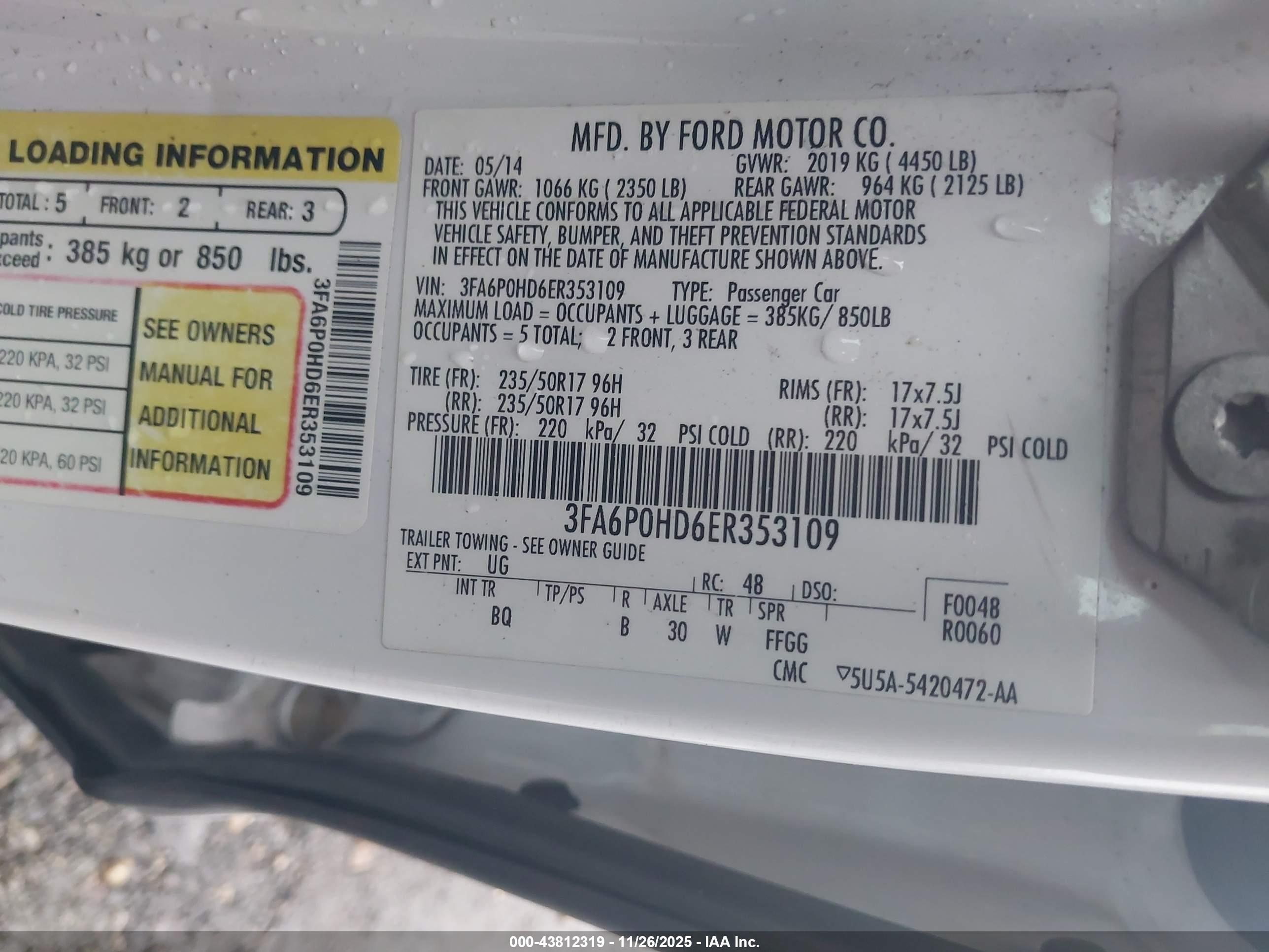 FORD FUSION image 9