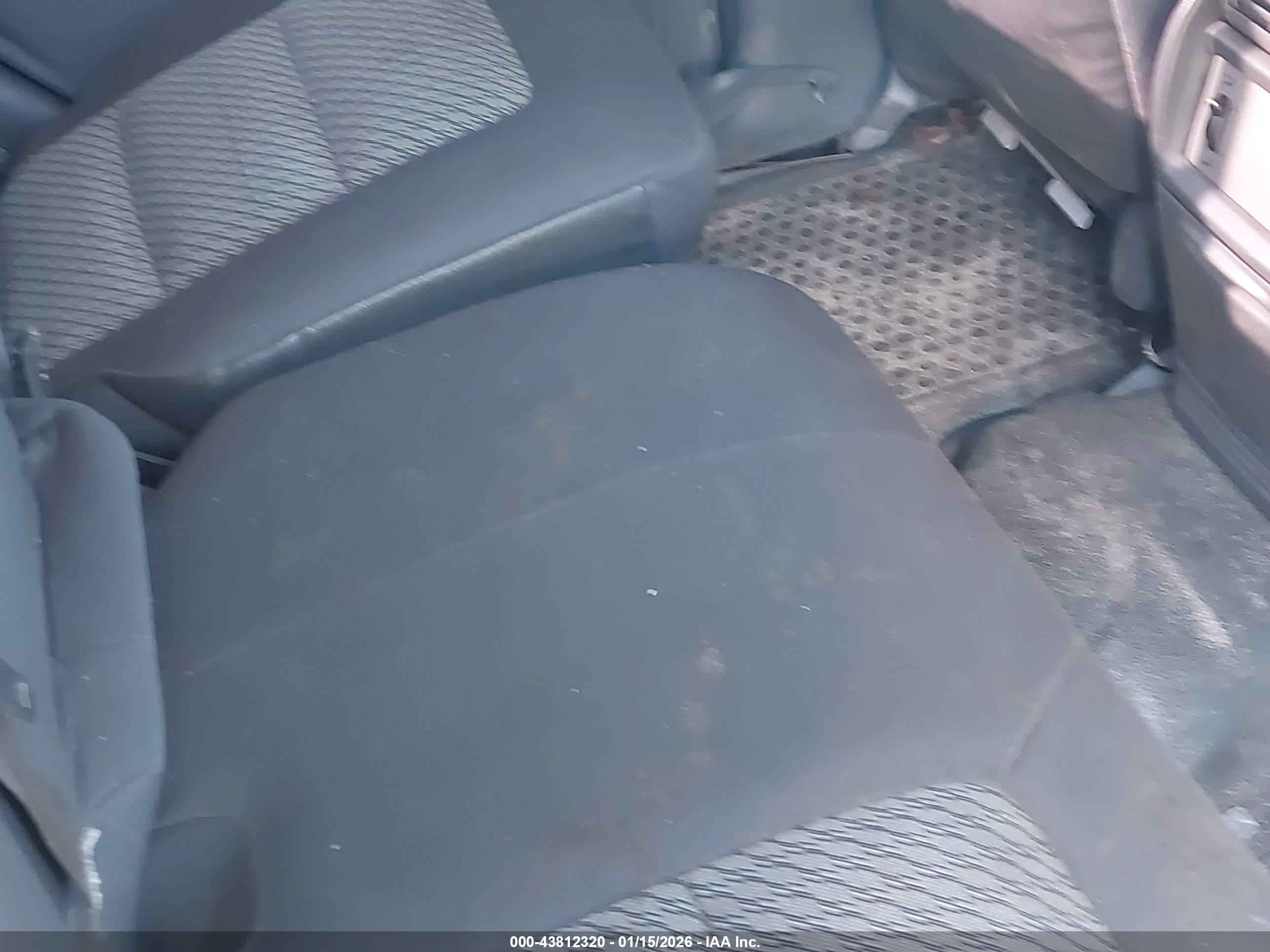 FORD EXPLORER image 8