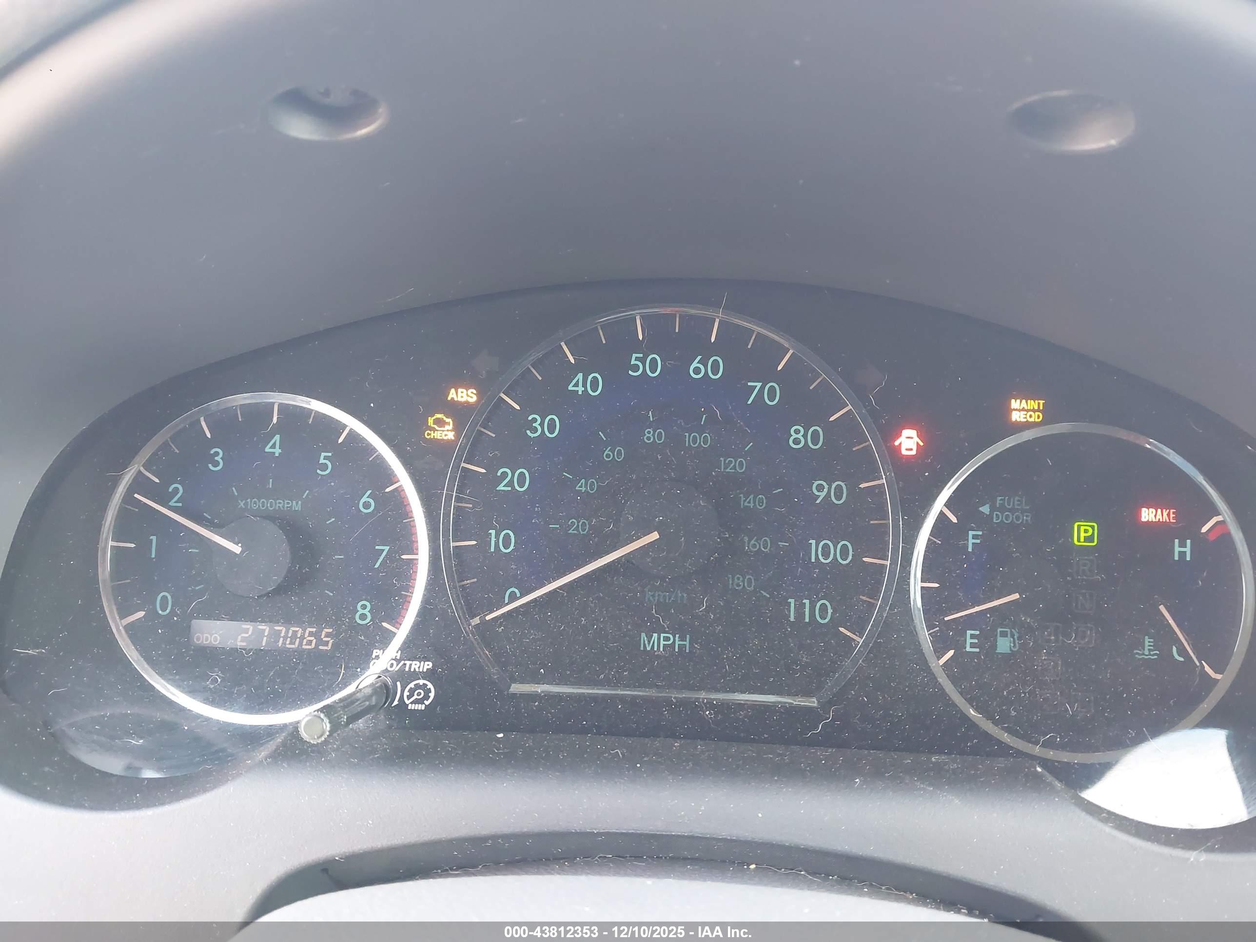 TOYOTA SIENNA image 7