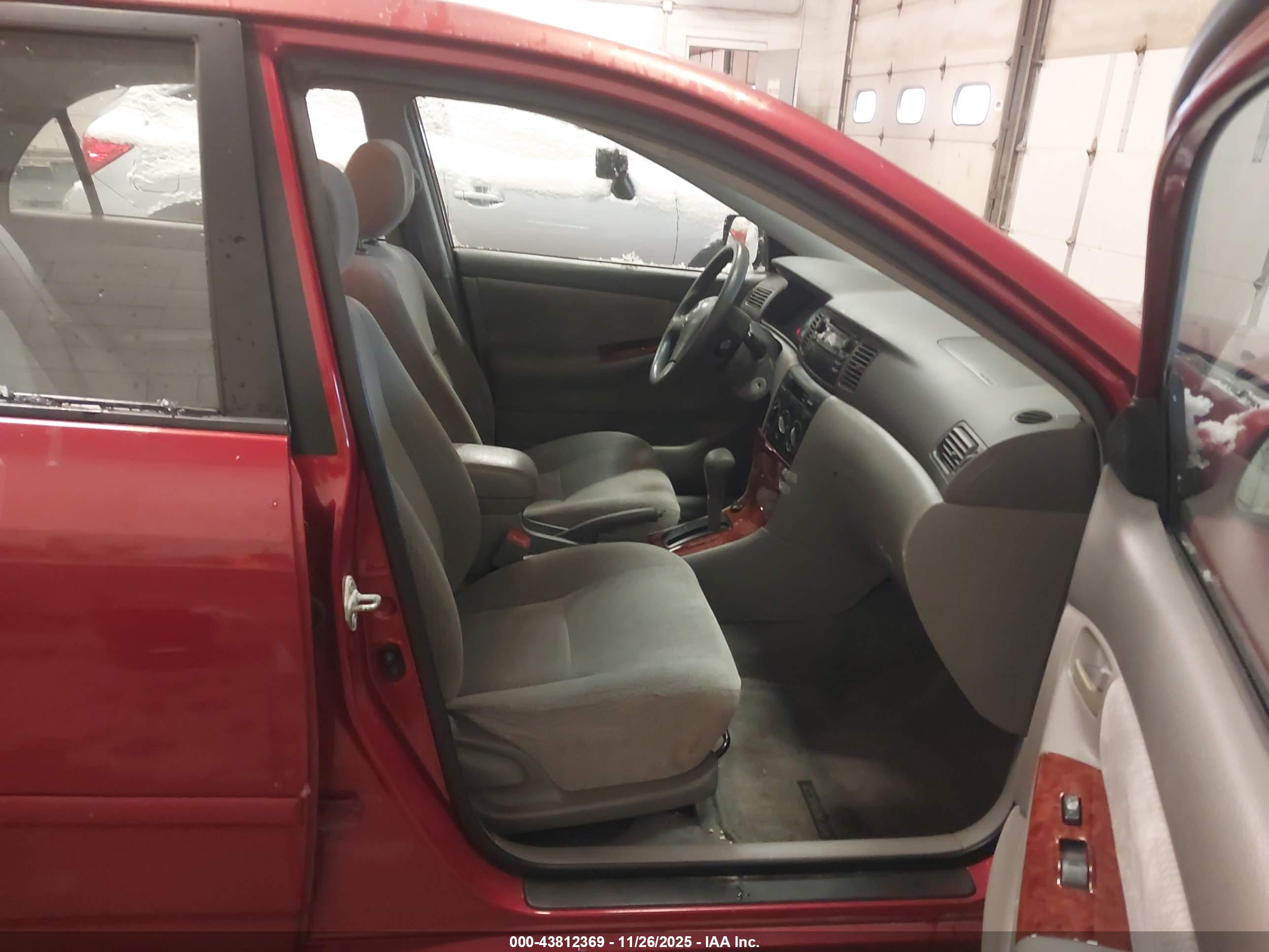 TOYOTA COROLLA image 5