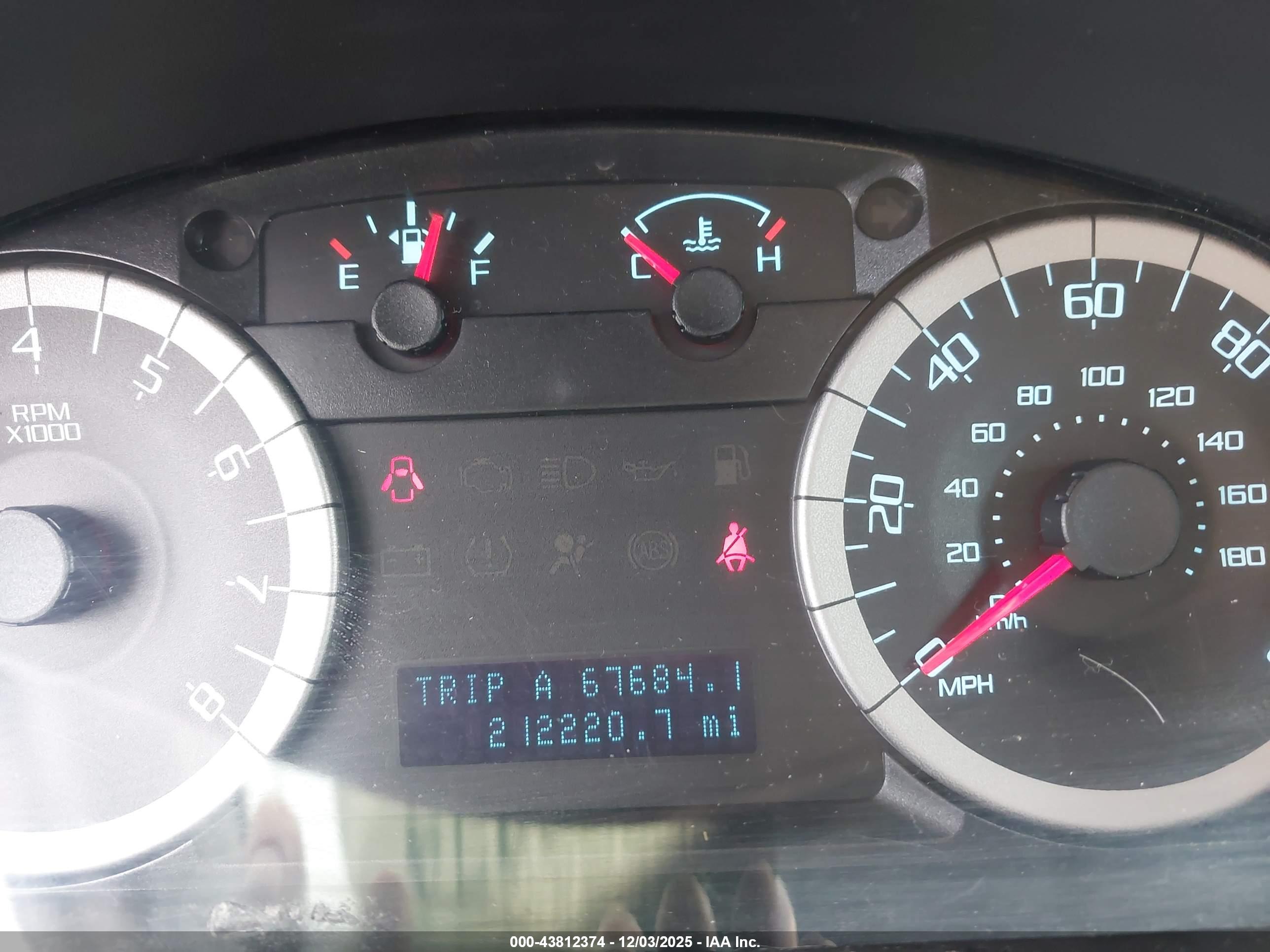 FORD ESCAPE image 7