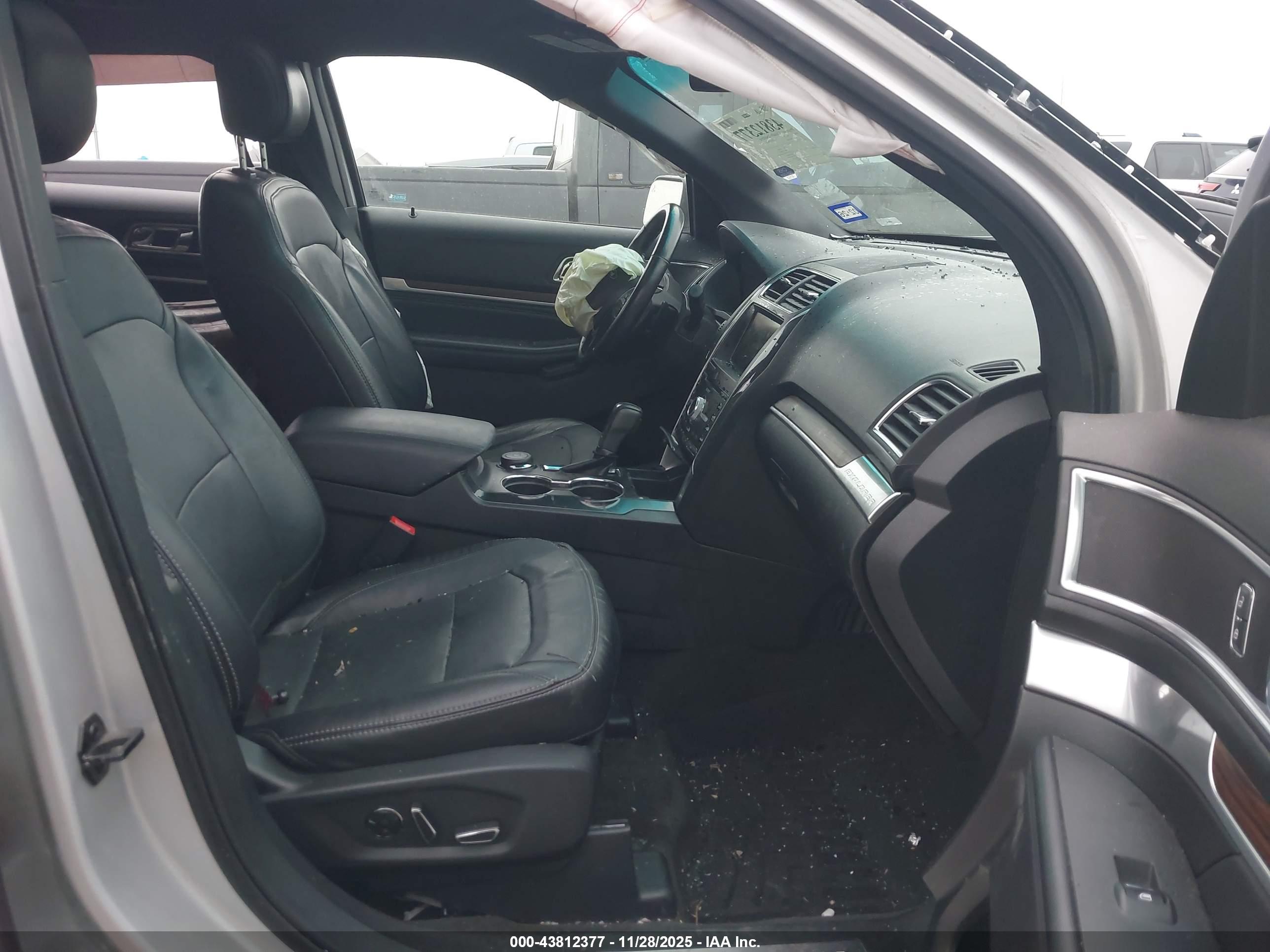 FORD EXPLORER image 5