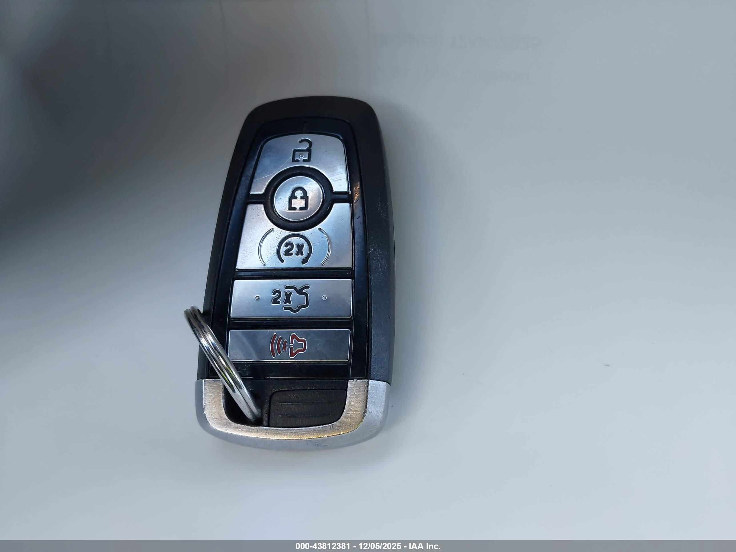 FORD EDGE image 11