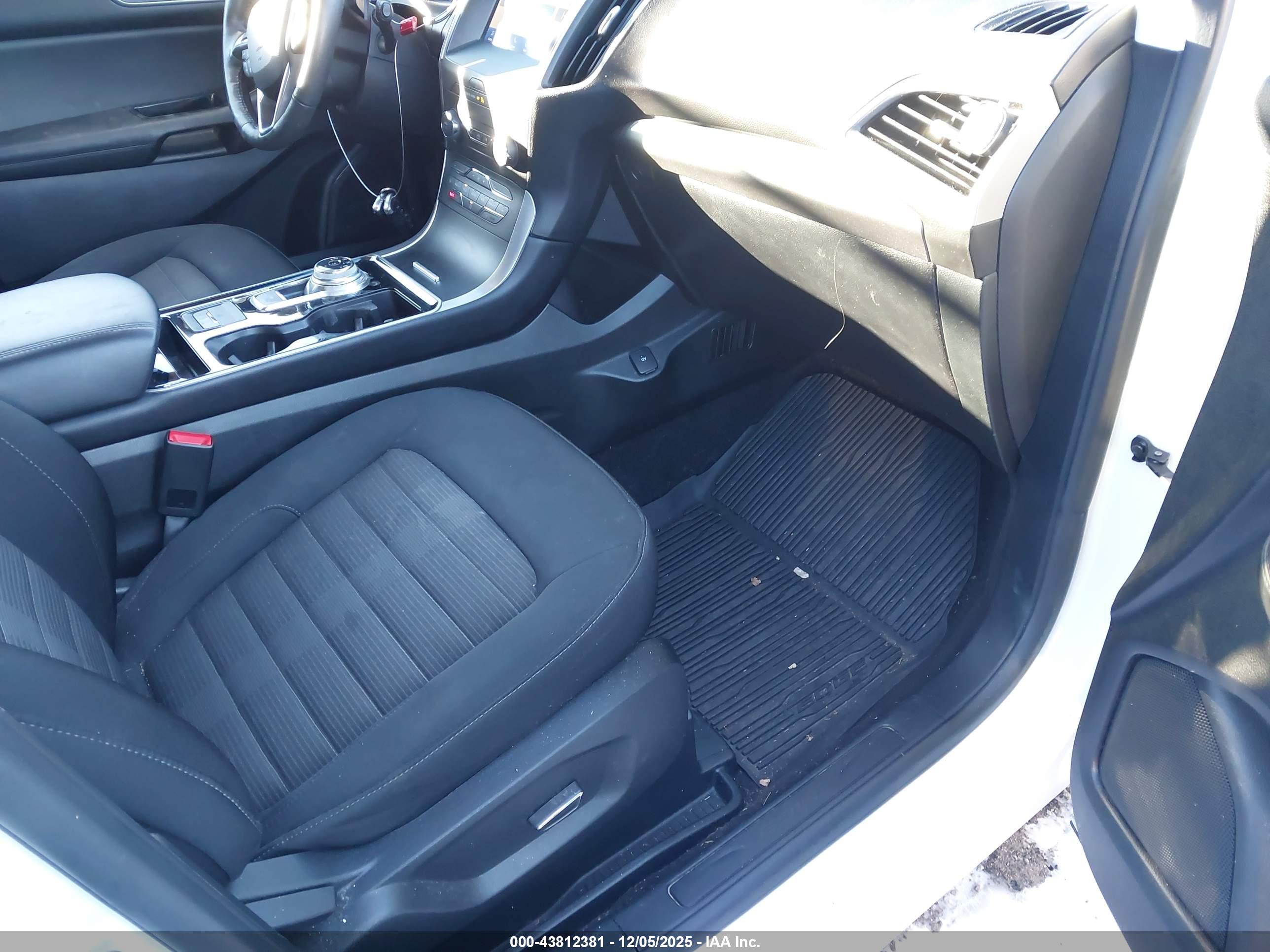 FORD EDGE image 5