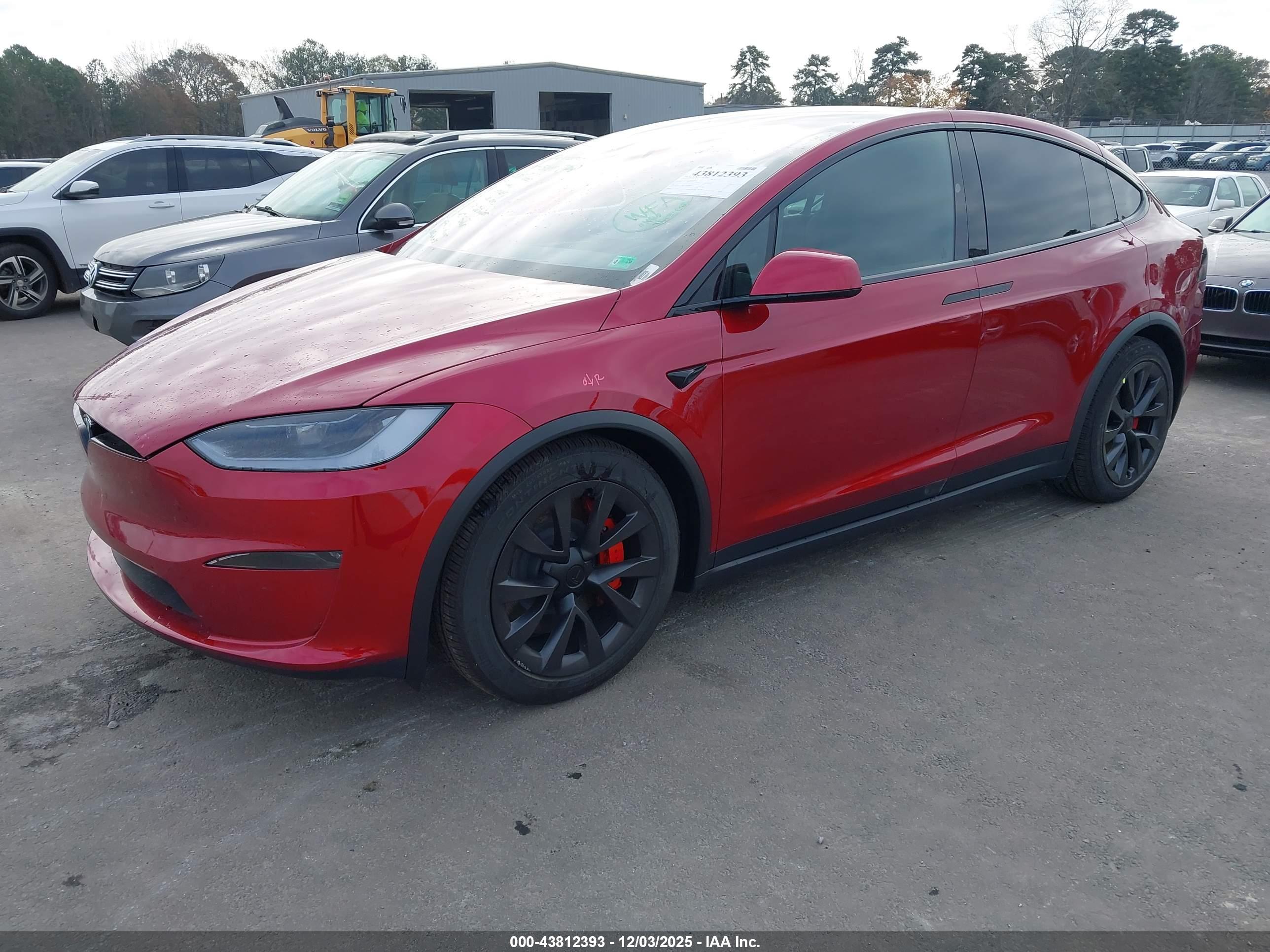 TESLA MODEL image 2