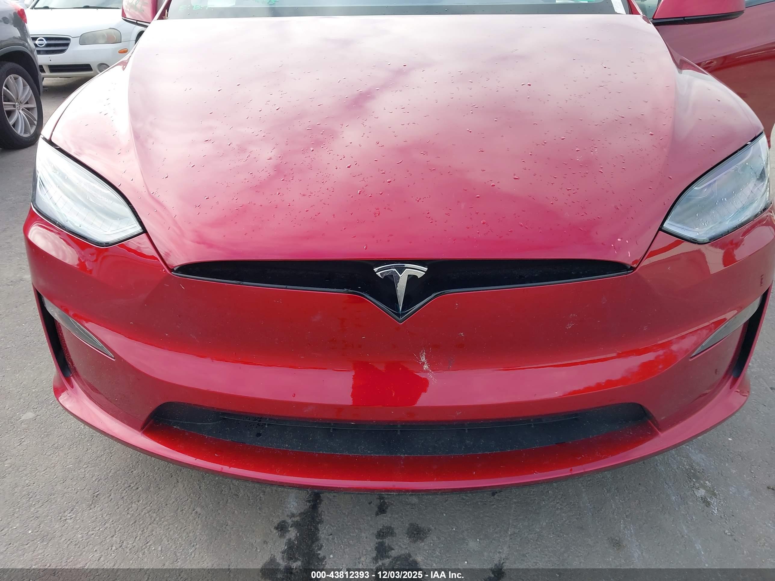 TESLA MODEL image 6
