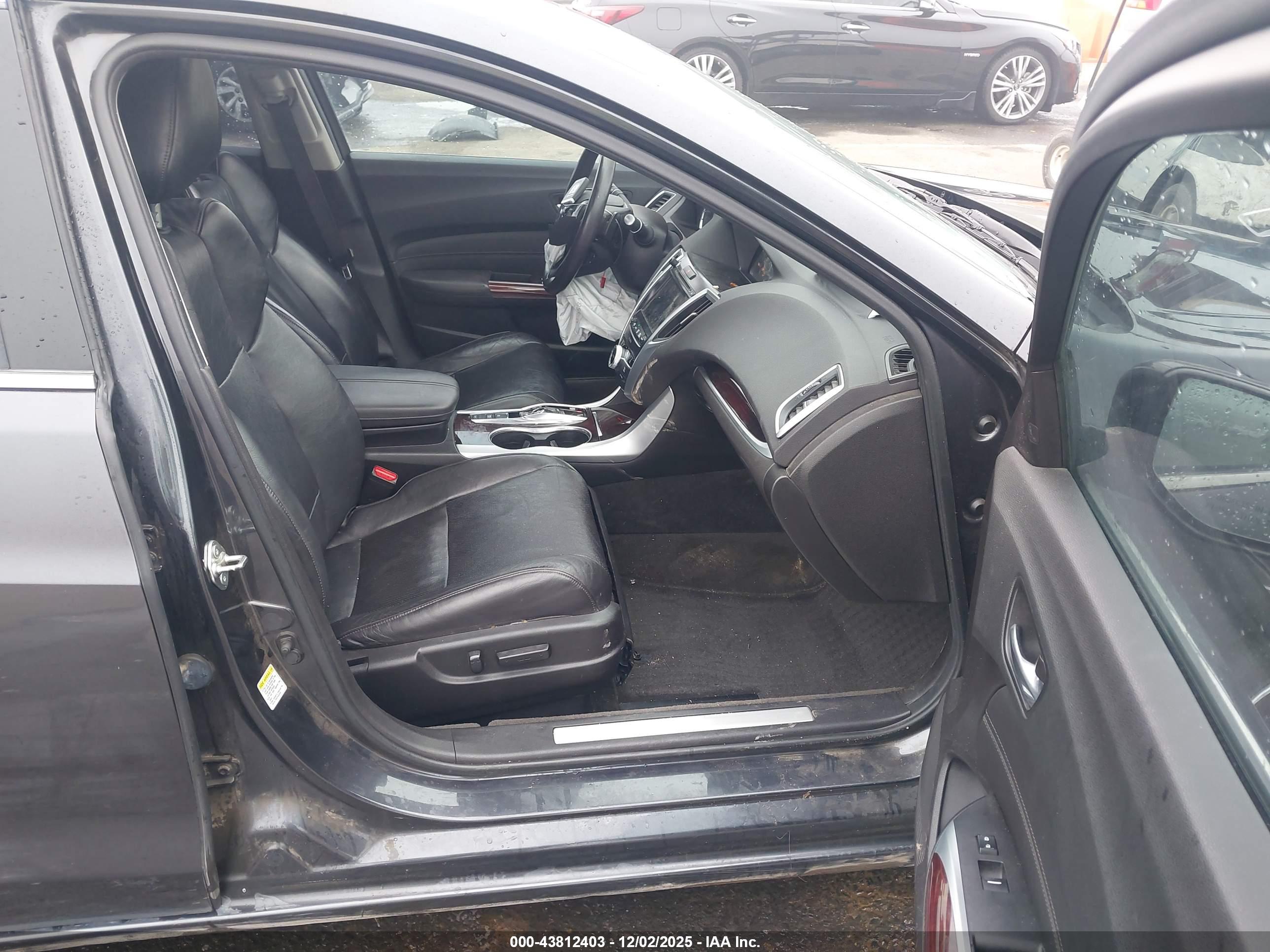 ACURA TLX image 5
