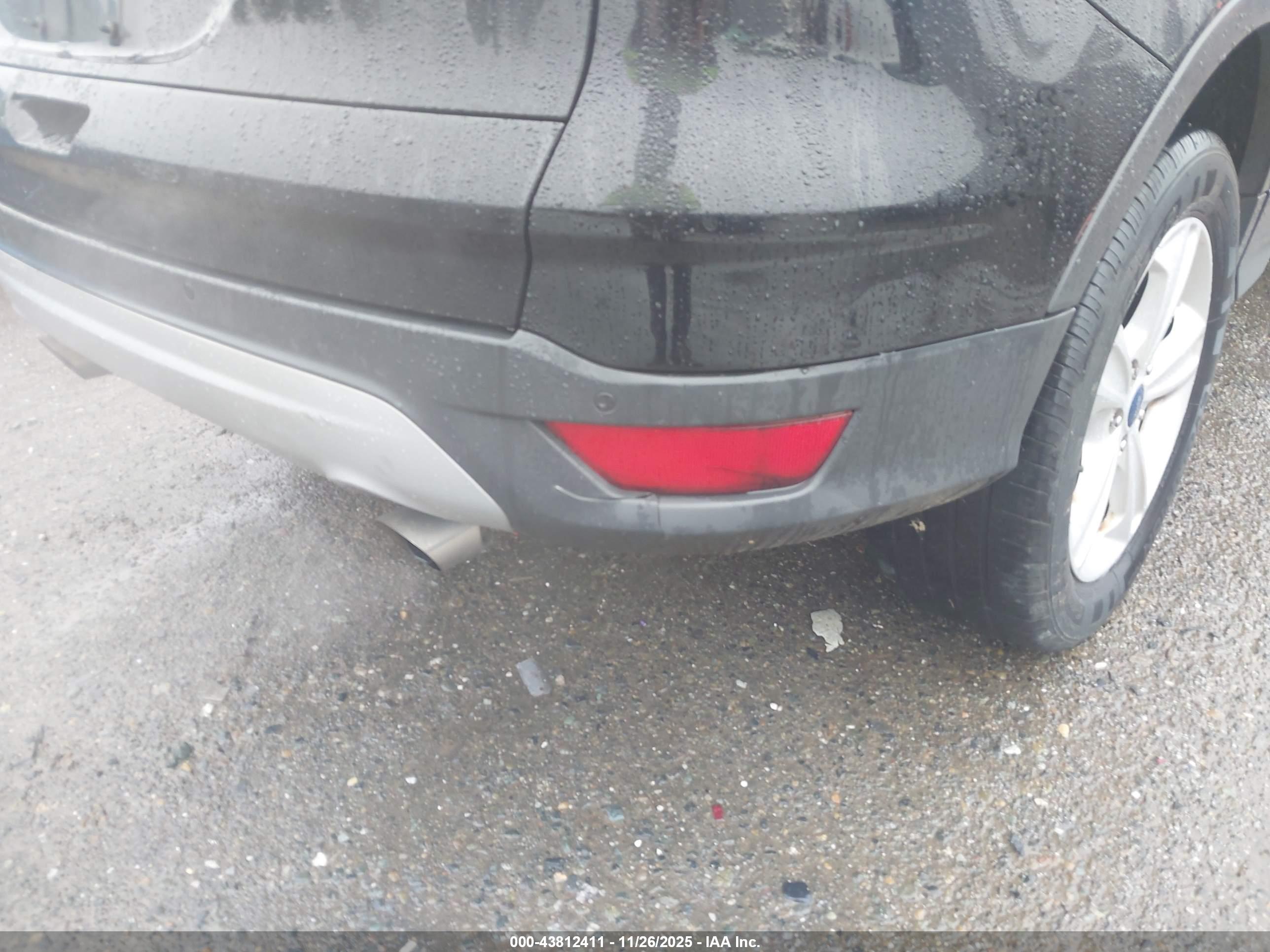 FORD ESCAPE image 6