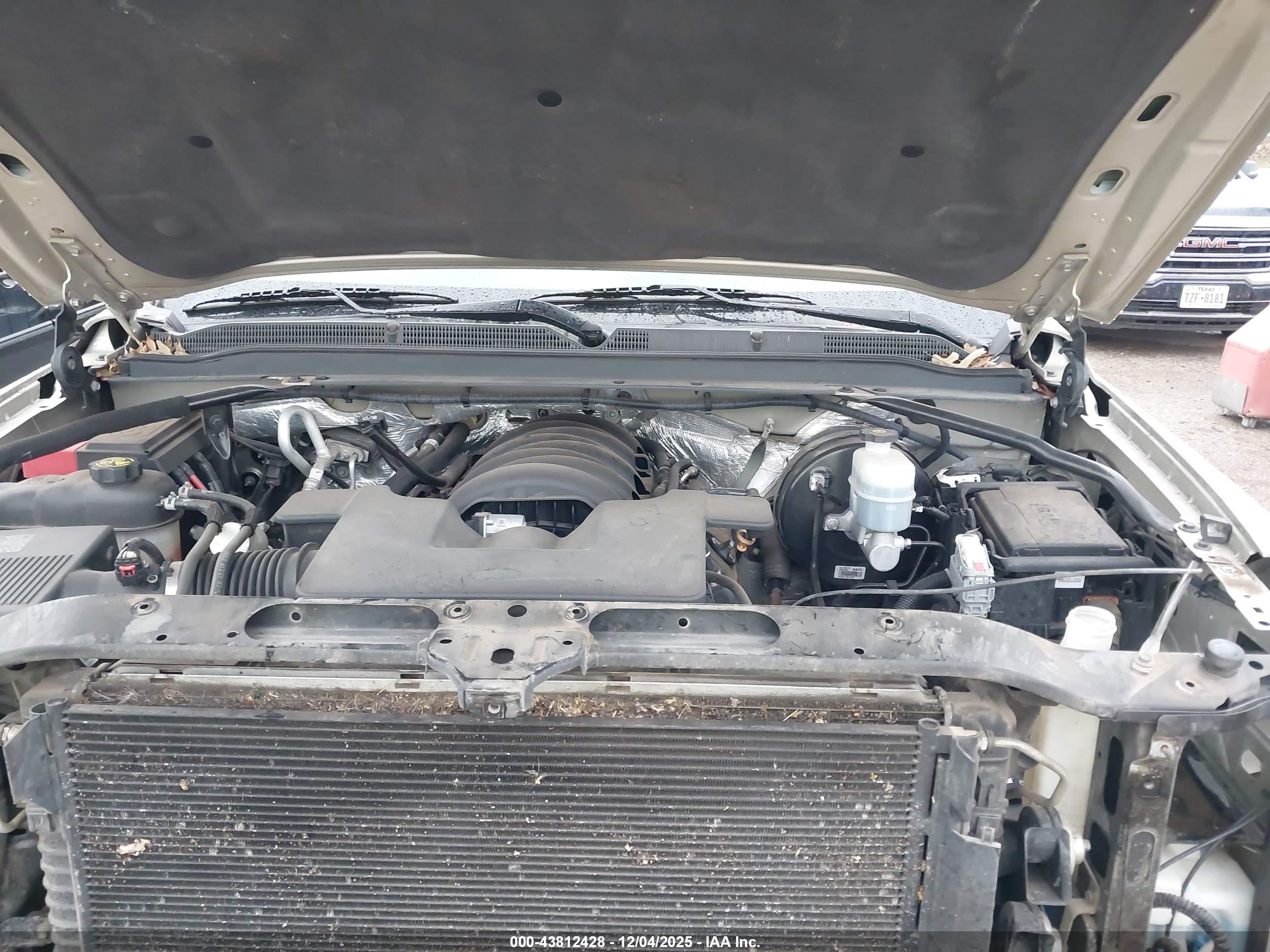 GMC YUKON image 10