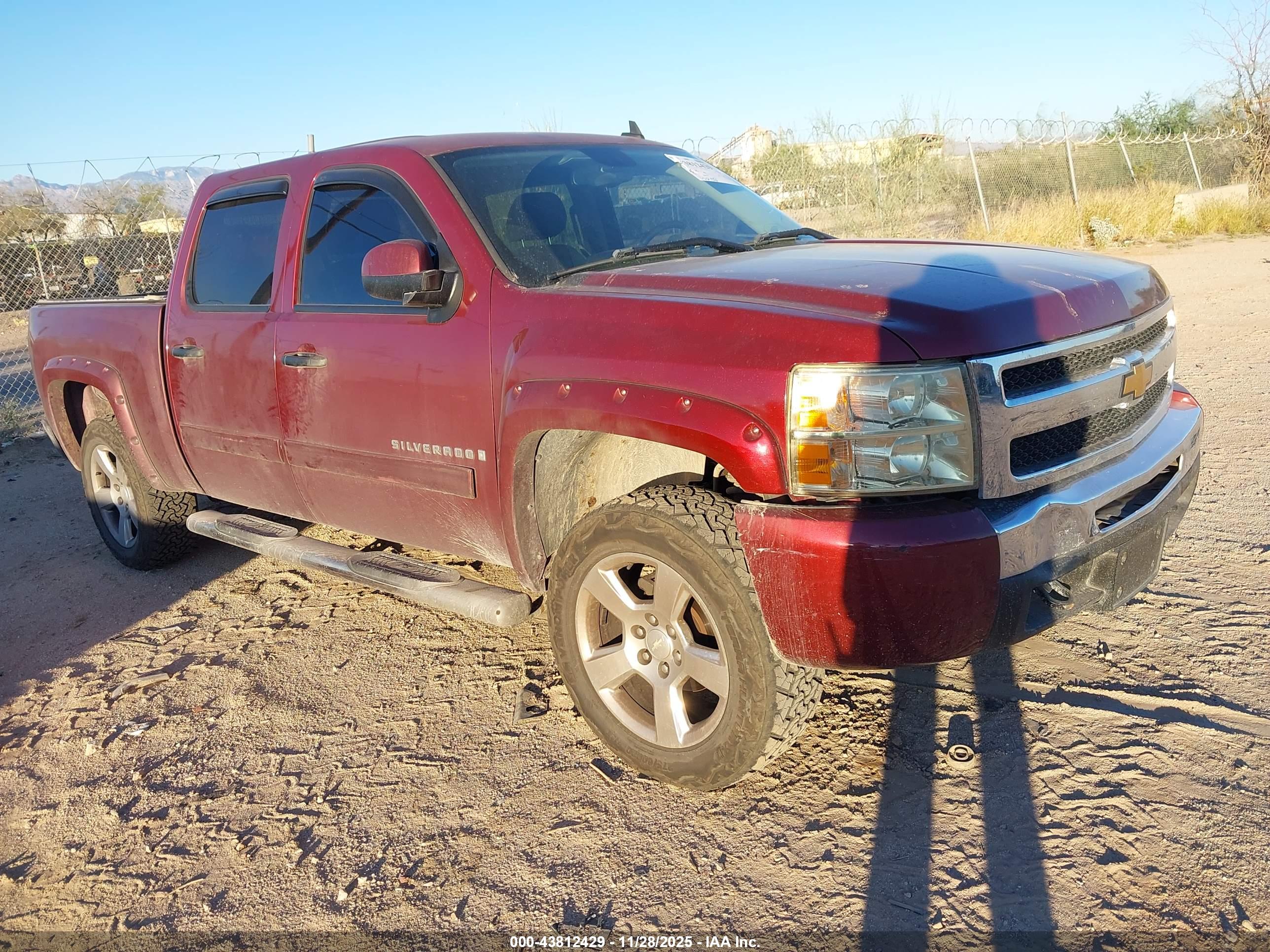 CHEVROLET SILVERADO image 6
