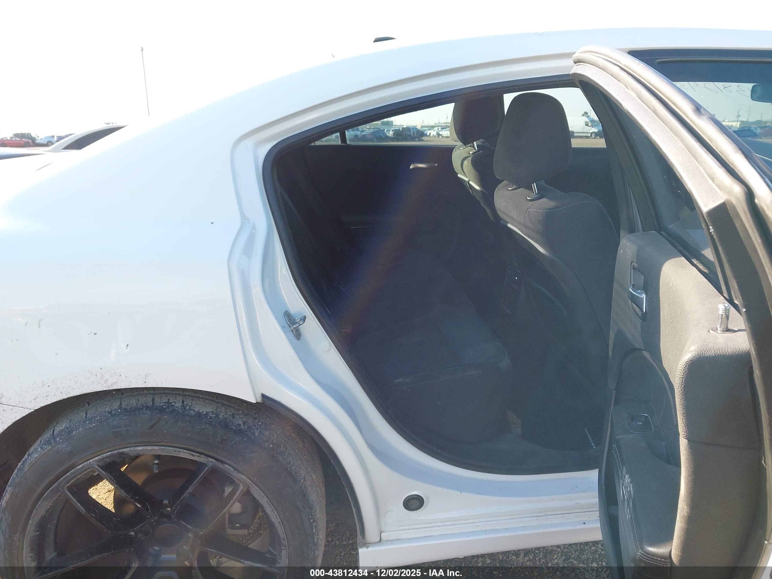 DODGE CHARGER image 8