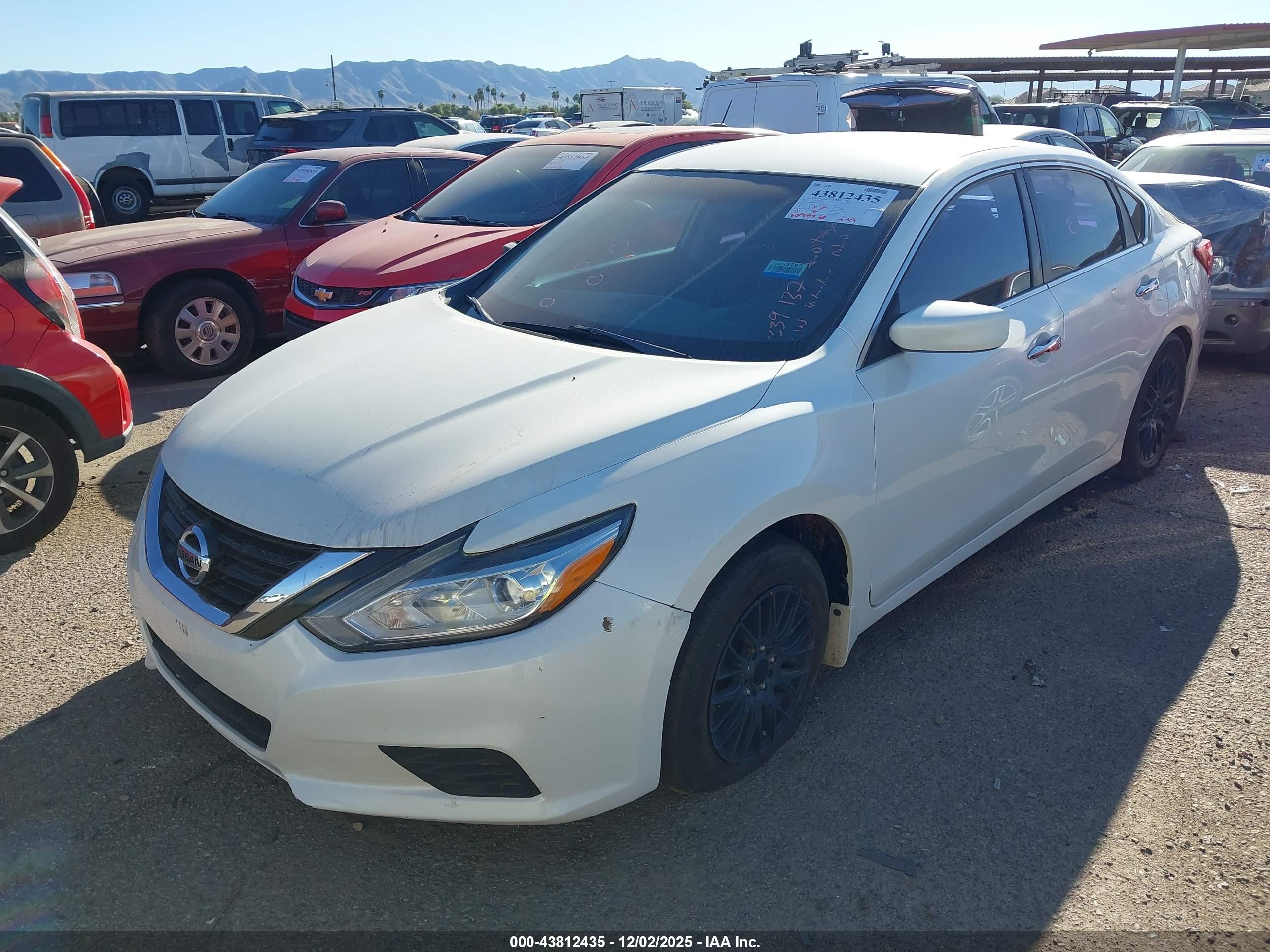 NISSAN ALTIMA image 2