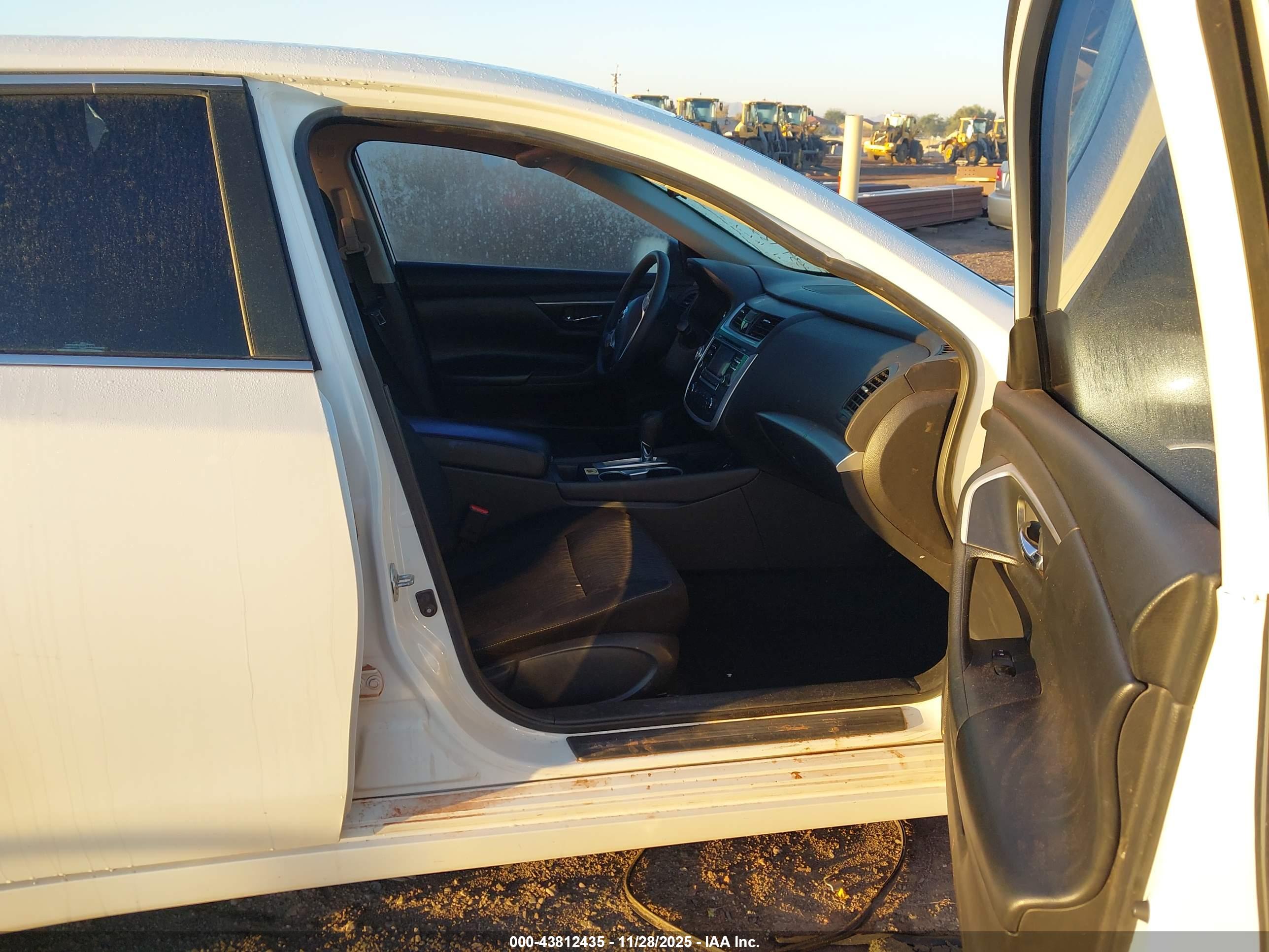 NISSAN ALTIMA image 5