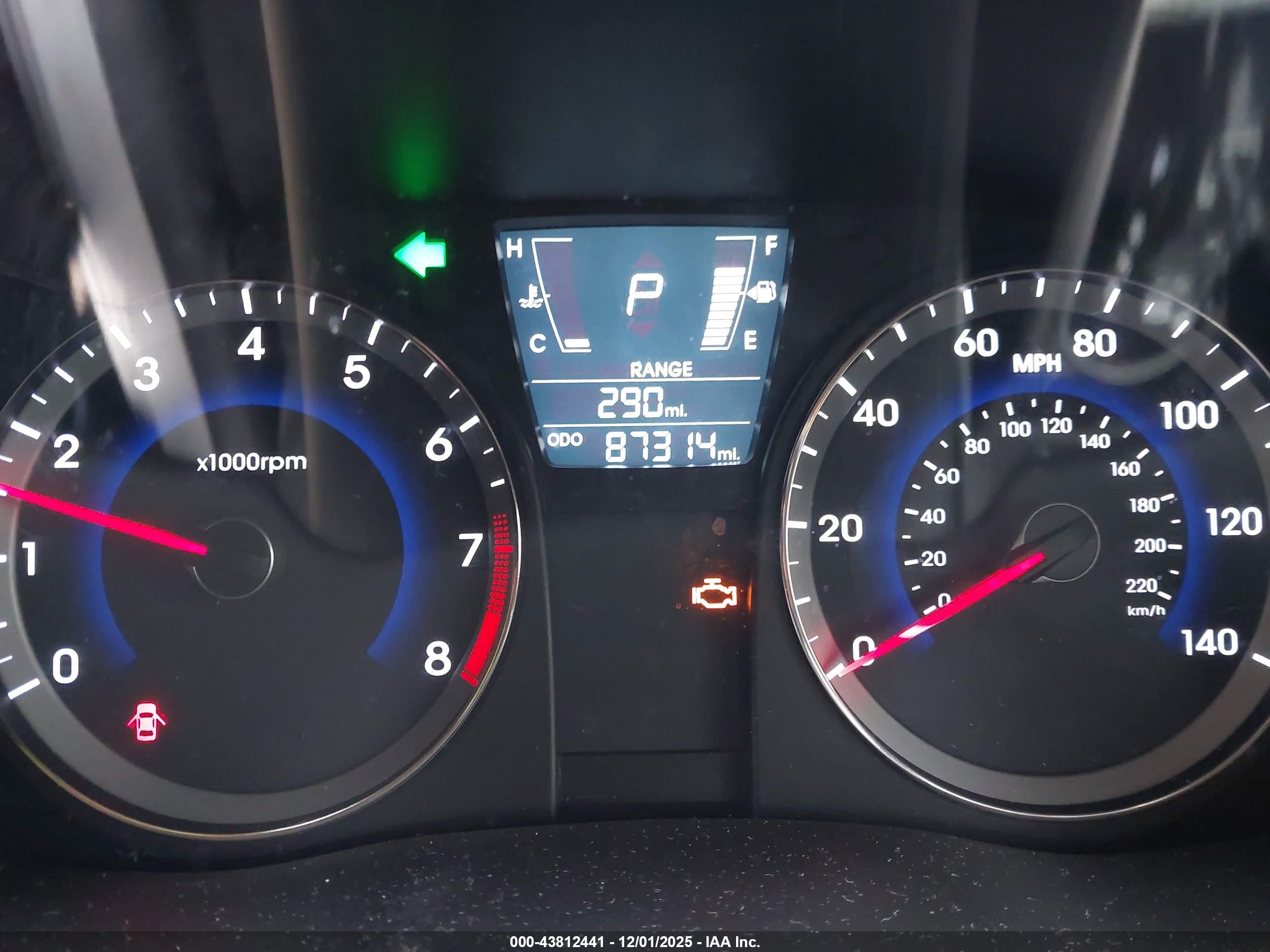 HYUNDAI ACCENT image 7