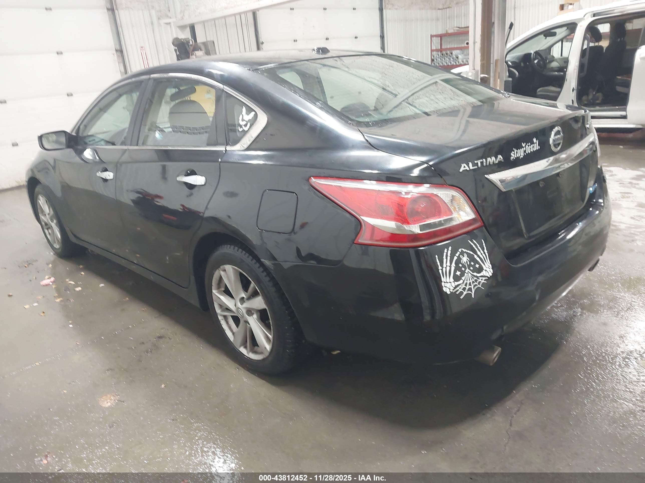 NISSAN ALTIMA image 3