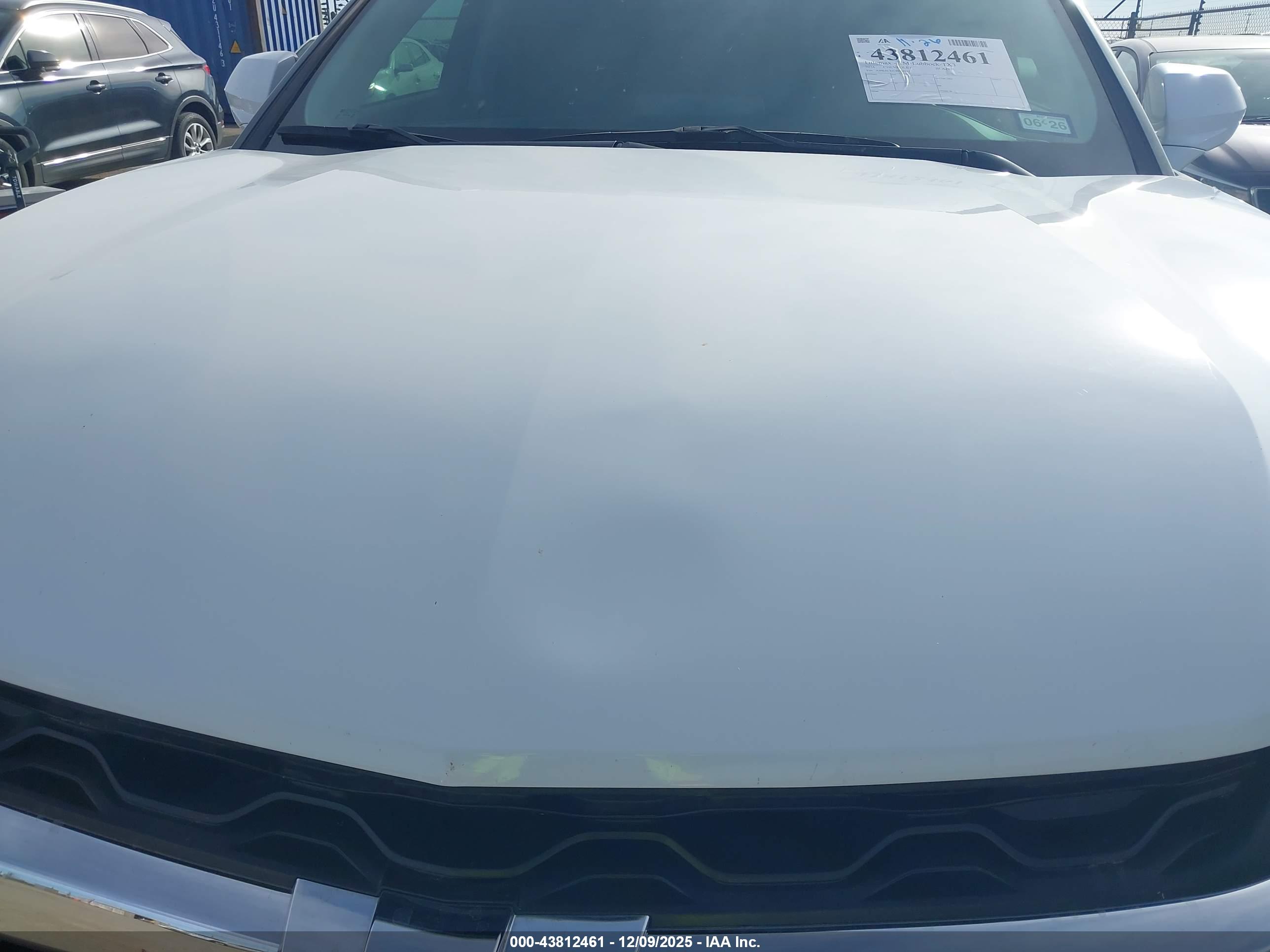 CHEVROLET BLAZER image 6