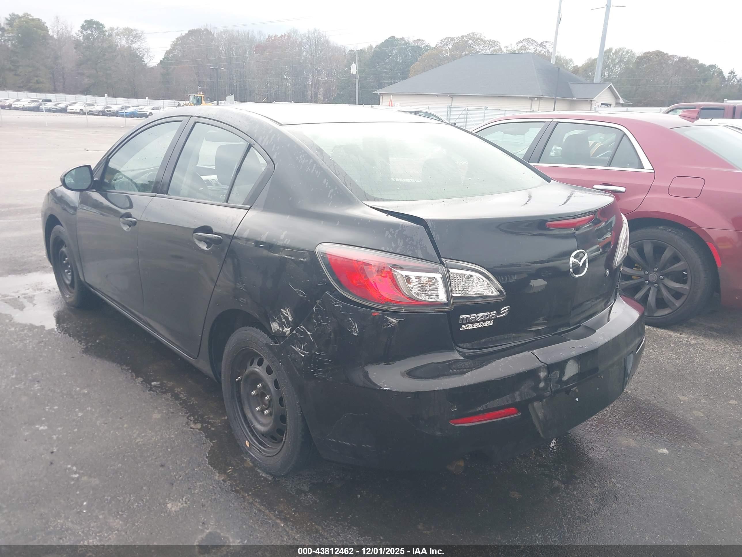 MAZDA MAZDA3 image 3