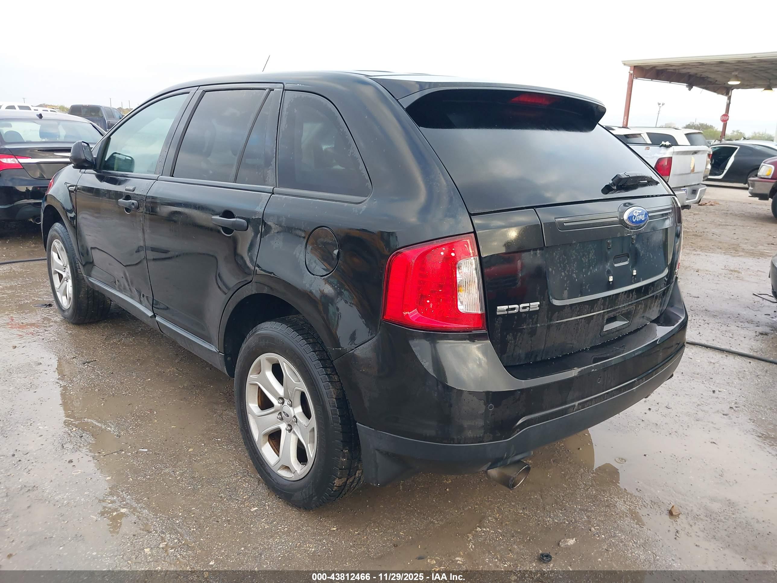 FORD EDGE image 3