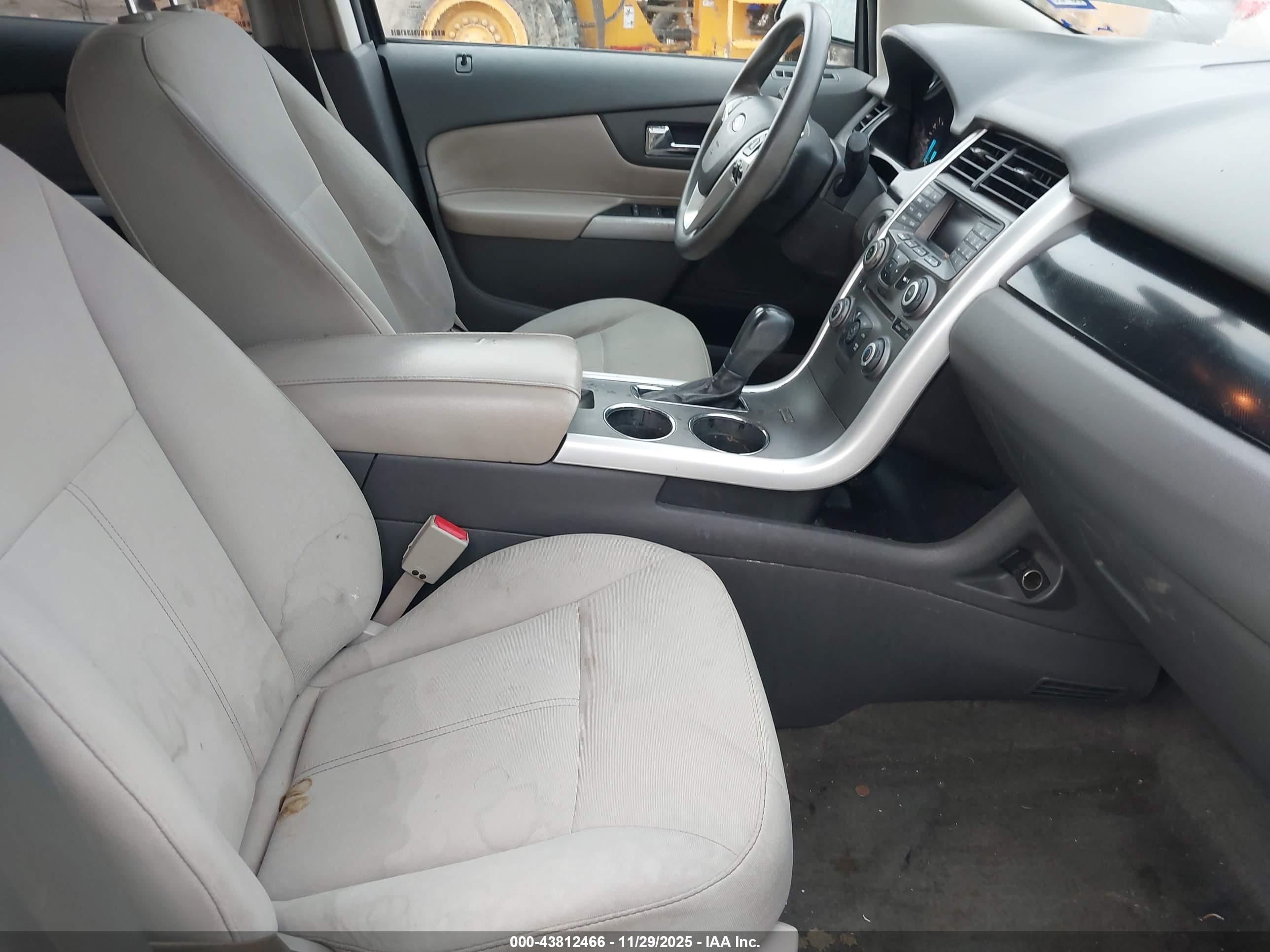 FORD EDGE image 5