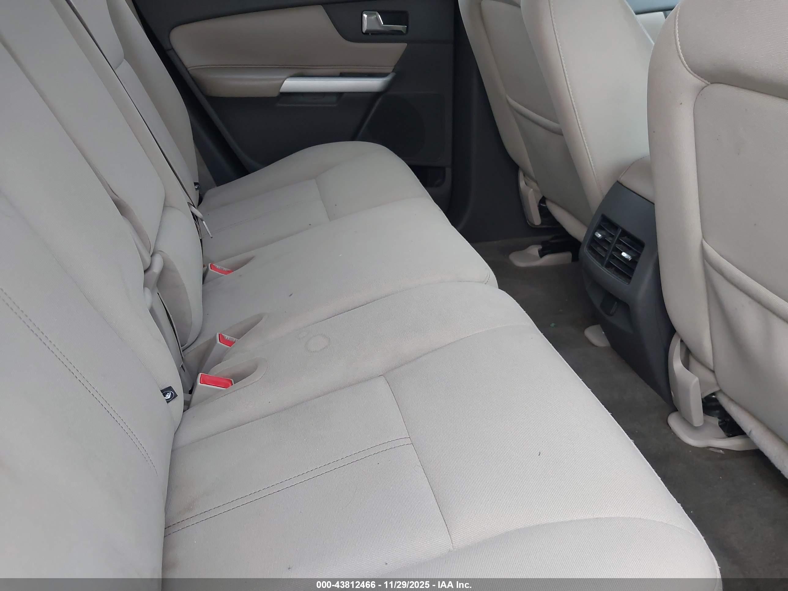 FORD EDGE image 8