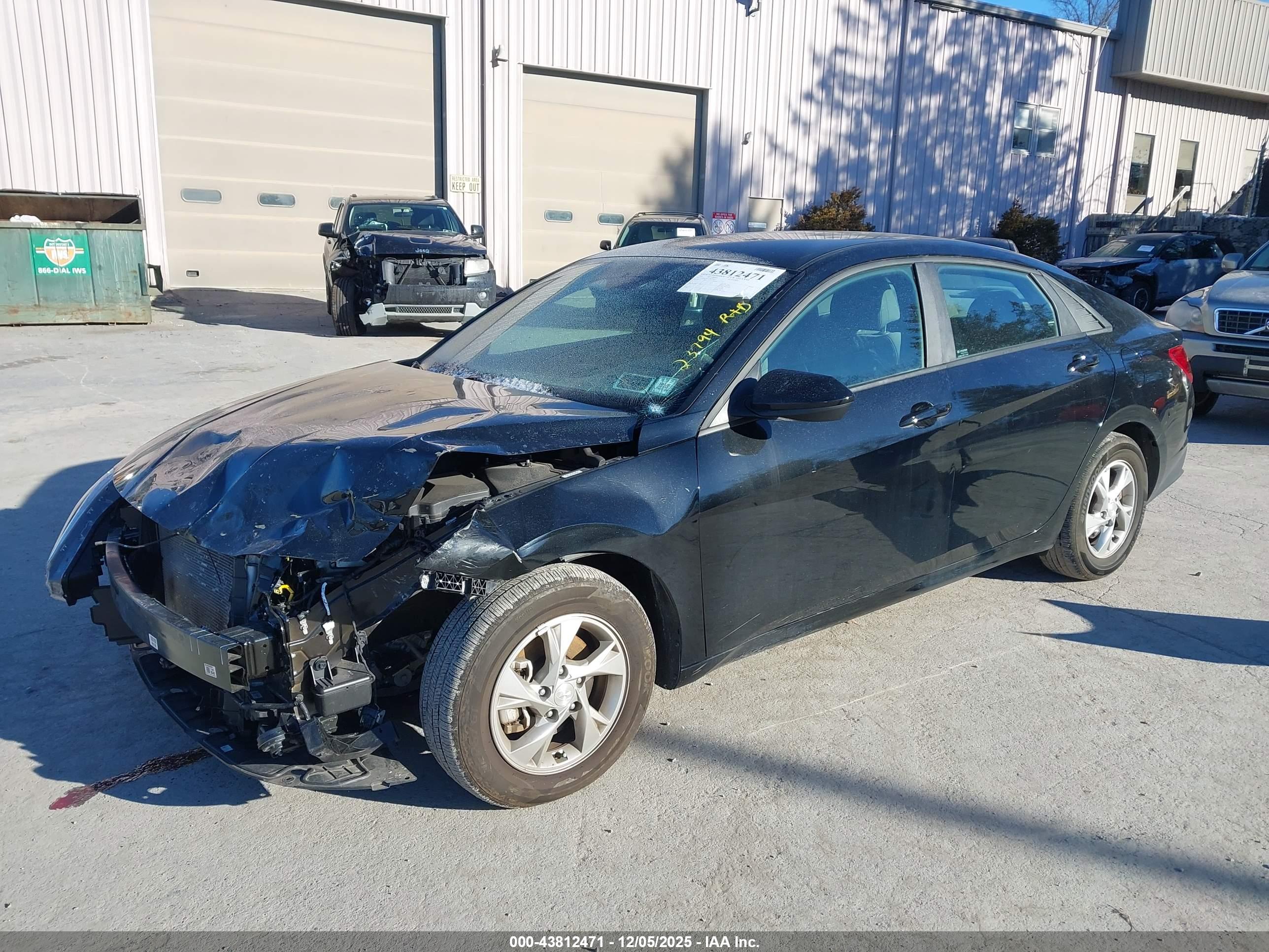 HYUNDAI ELANTRA image 2