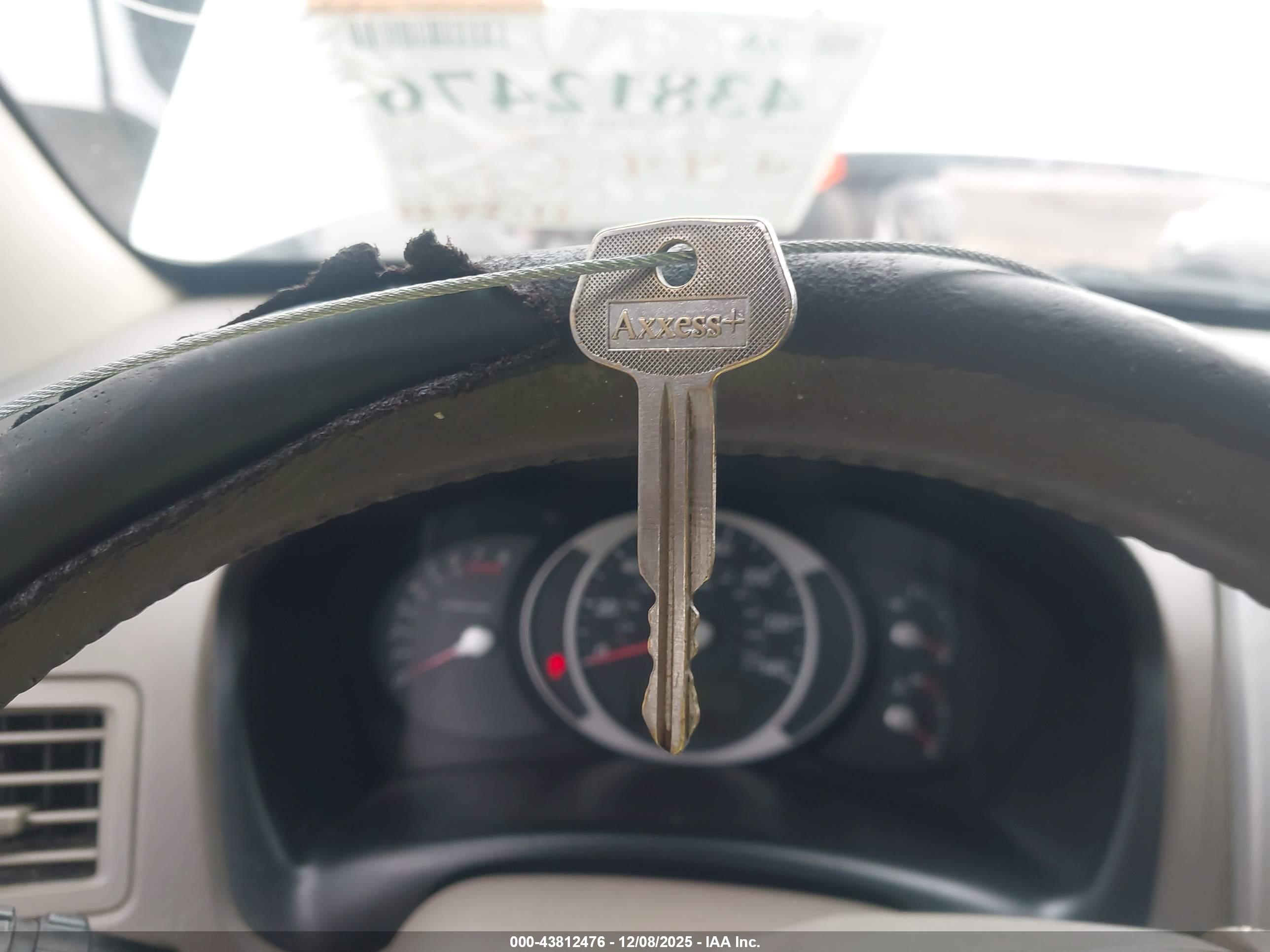 HYUNDAI TUCSON image 11