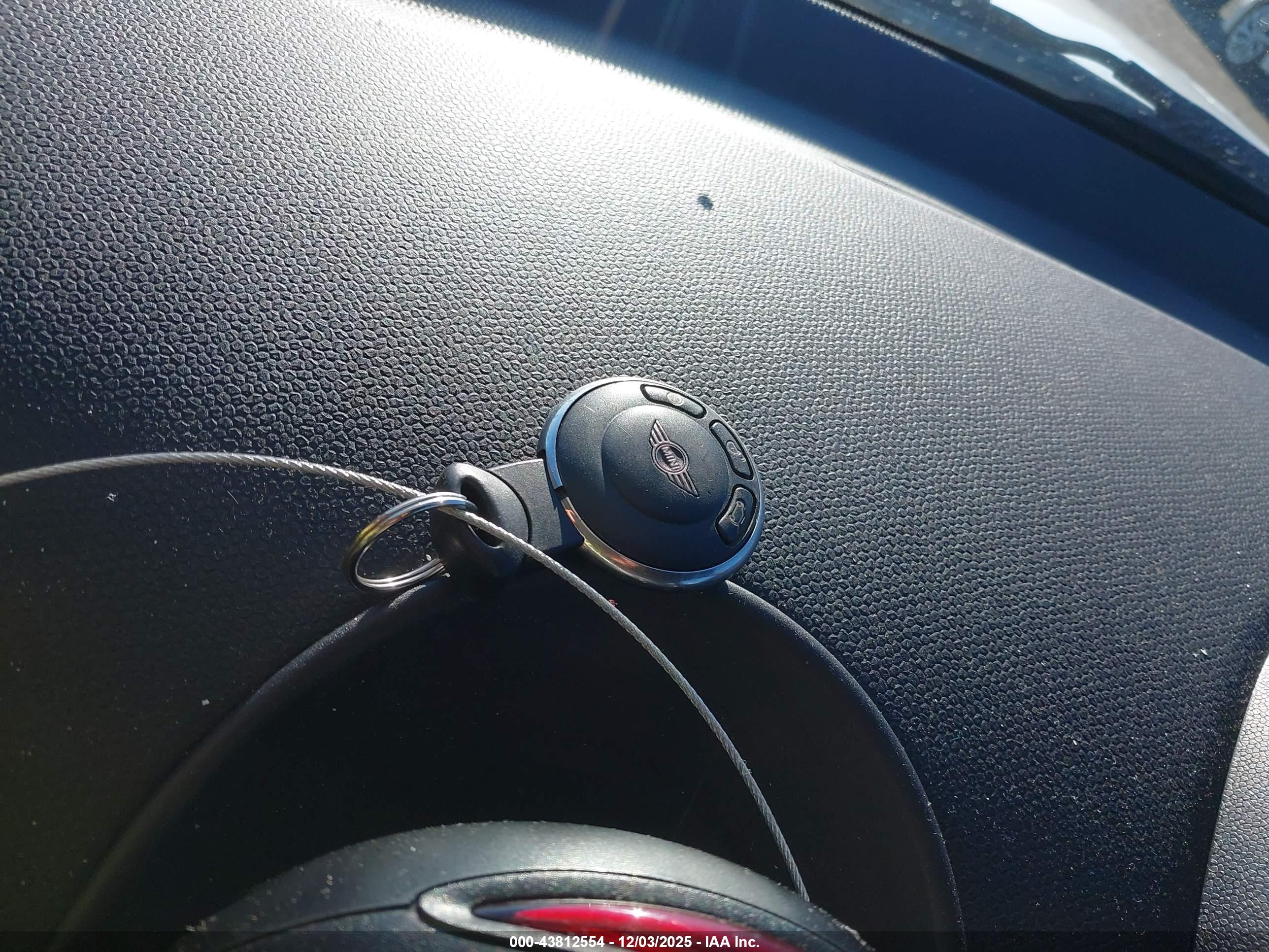 MINI COOPER image 11