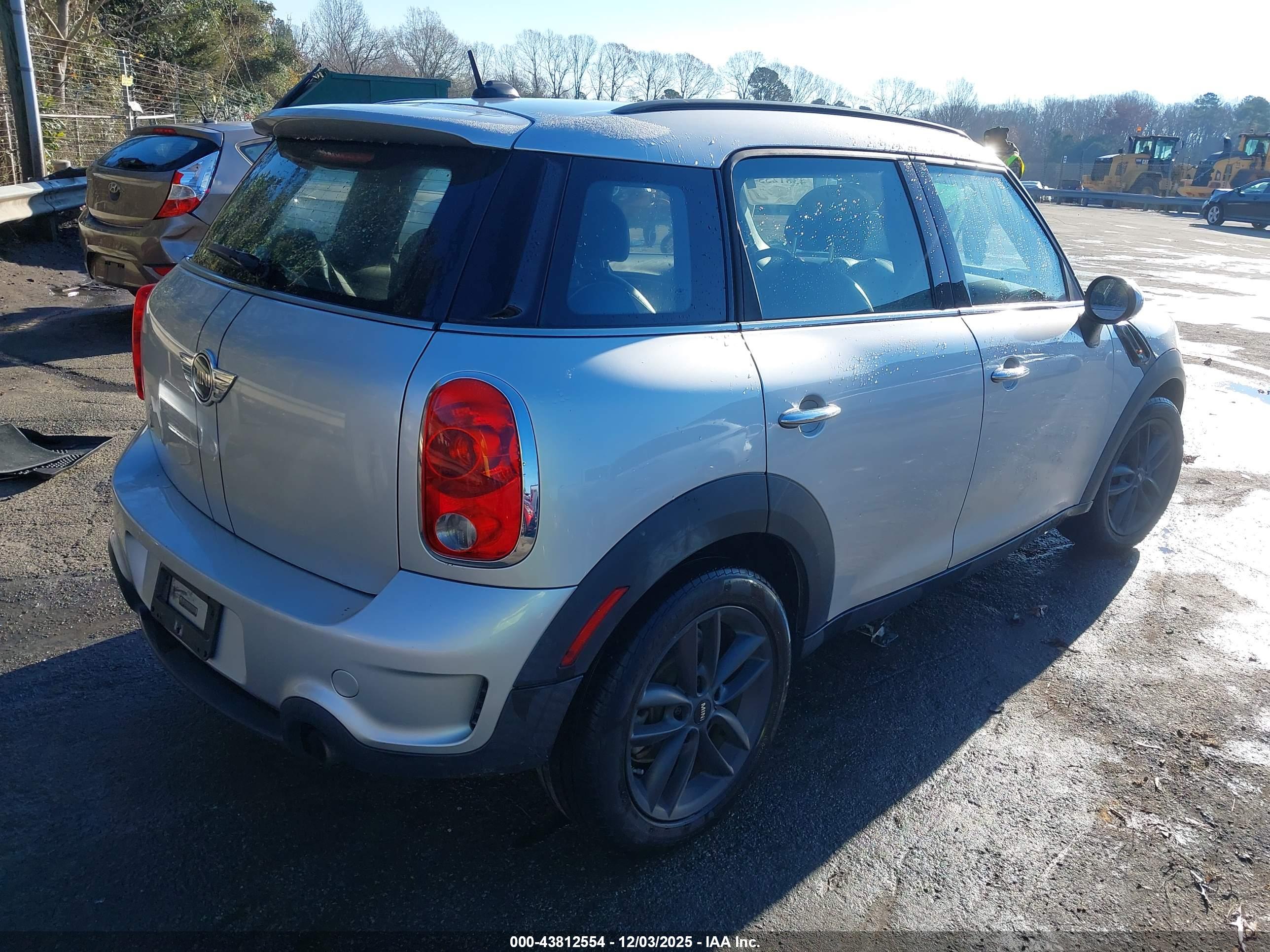 MINI COOPER image 4