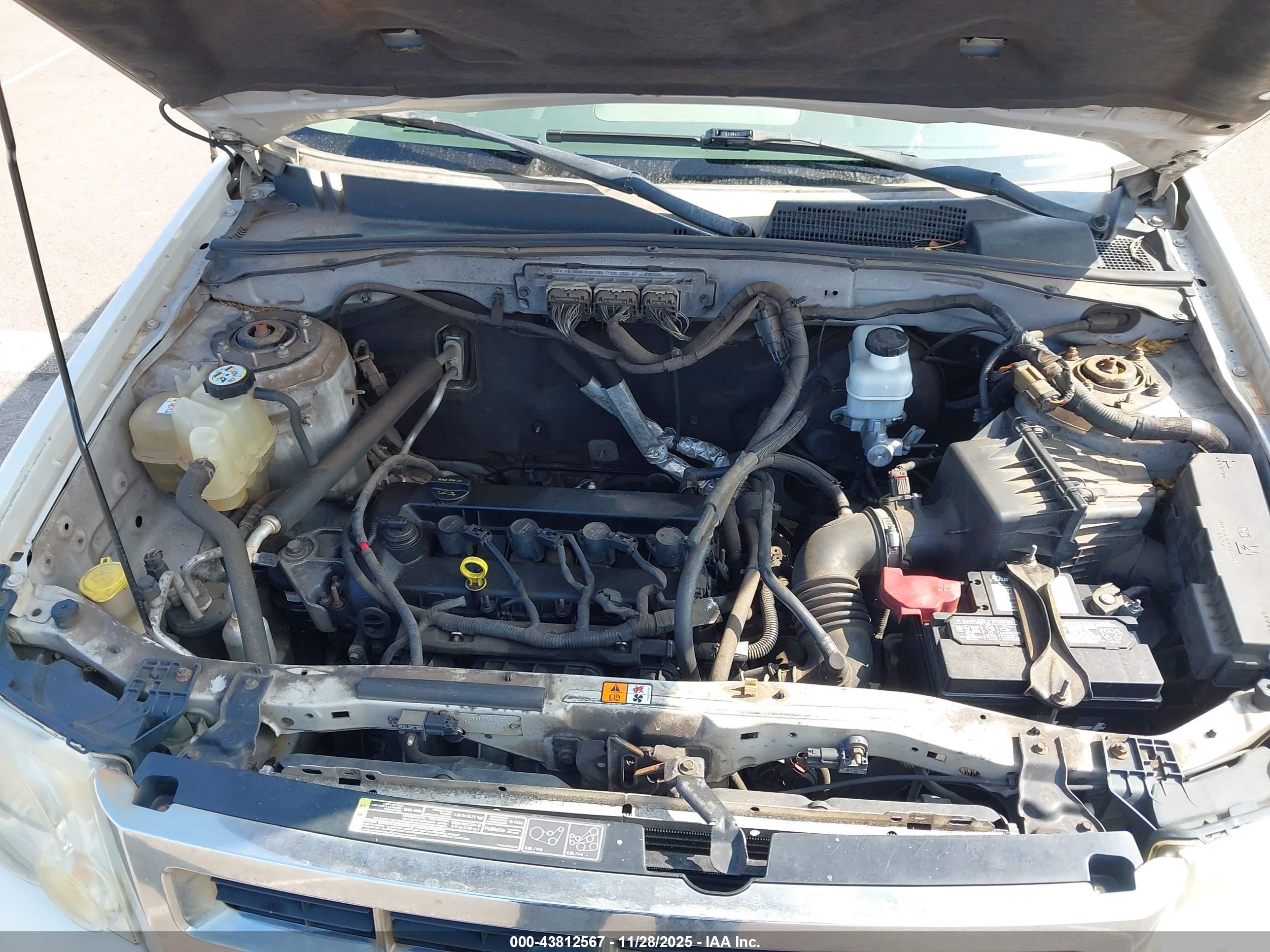FORD ESCAPE image 10