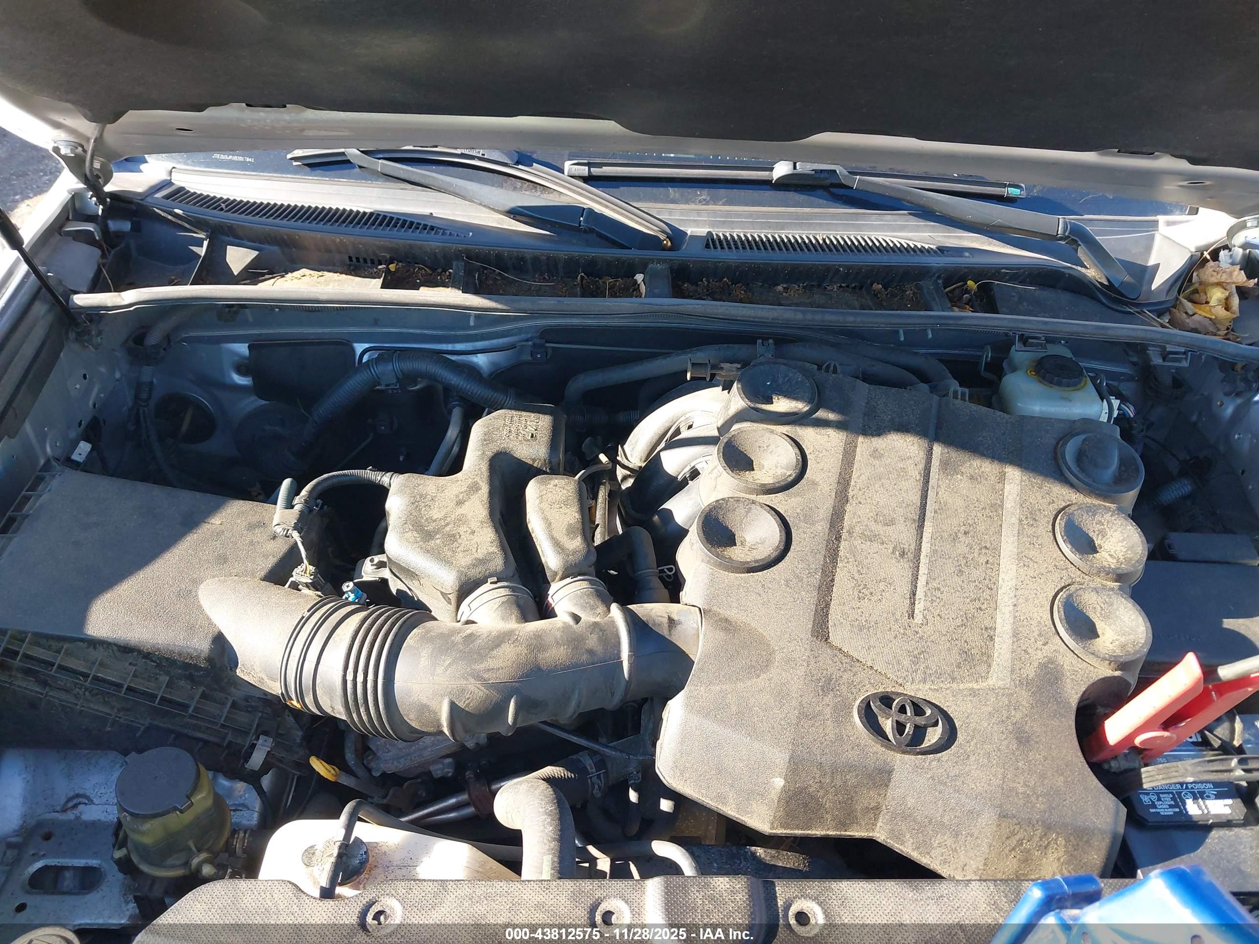TOYOTA 4RUNNER image 10
