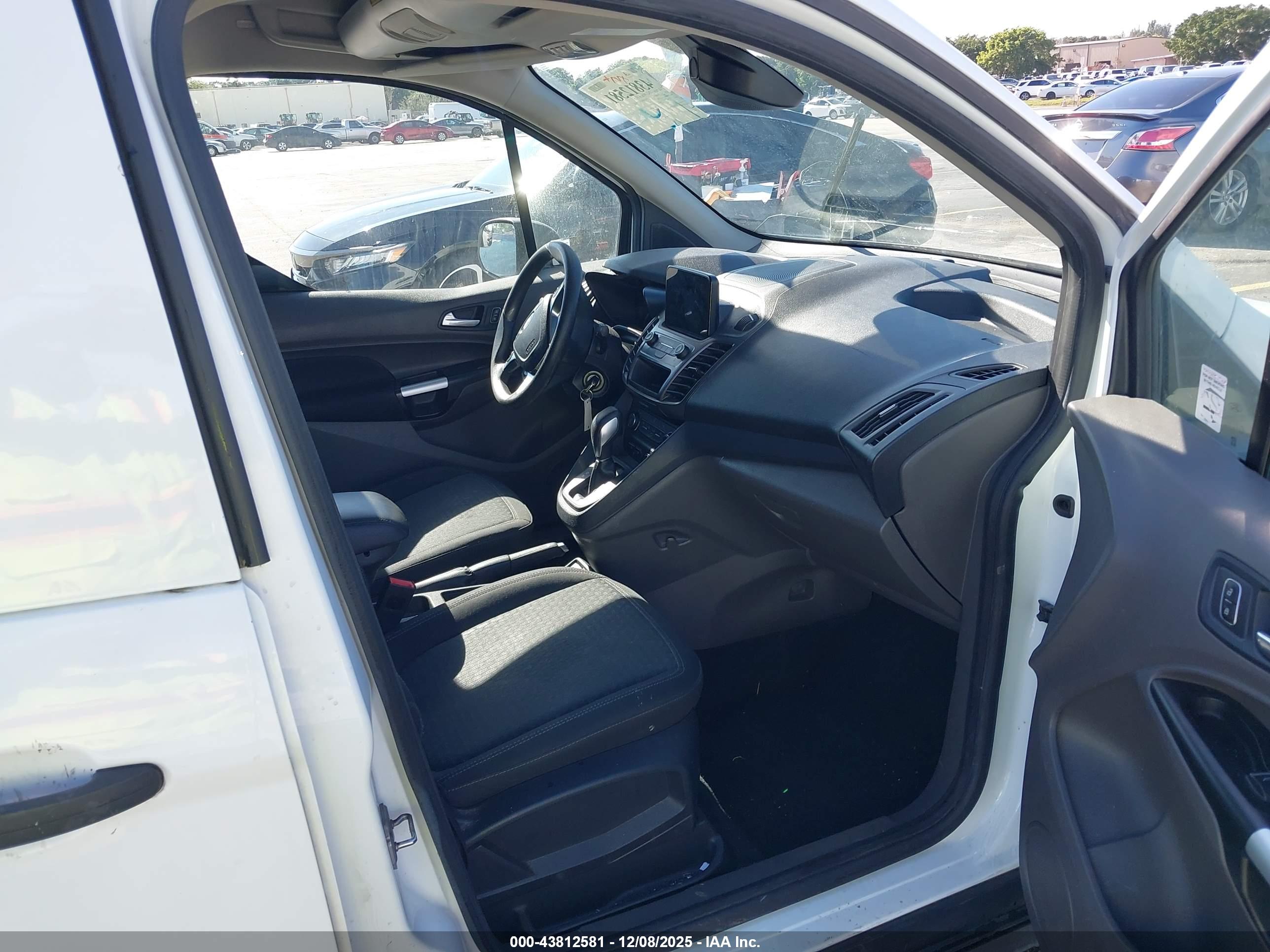 FORD TRANSIT image 5