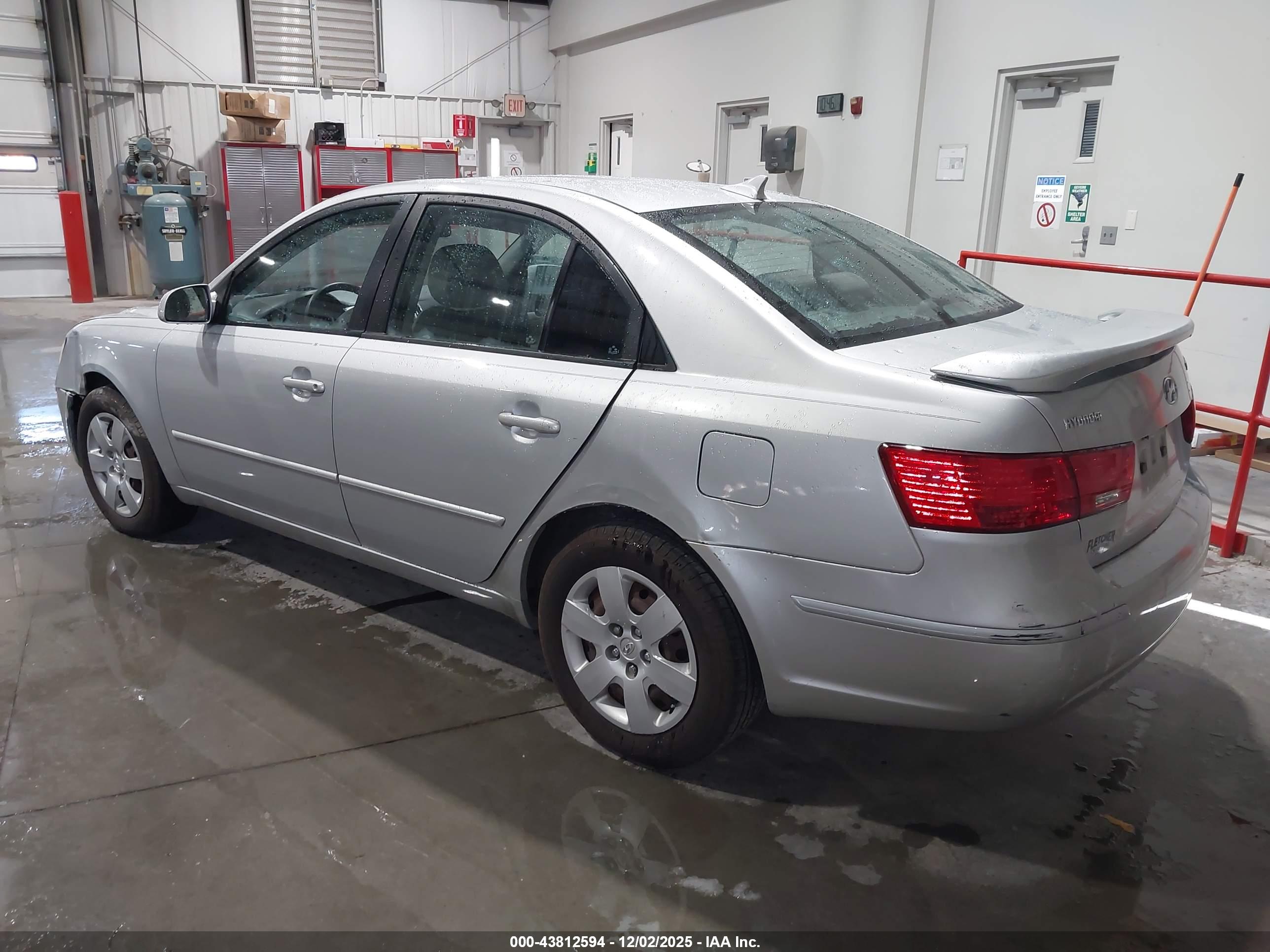 HYUNDAI SONATA image 3