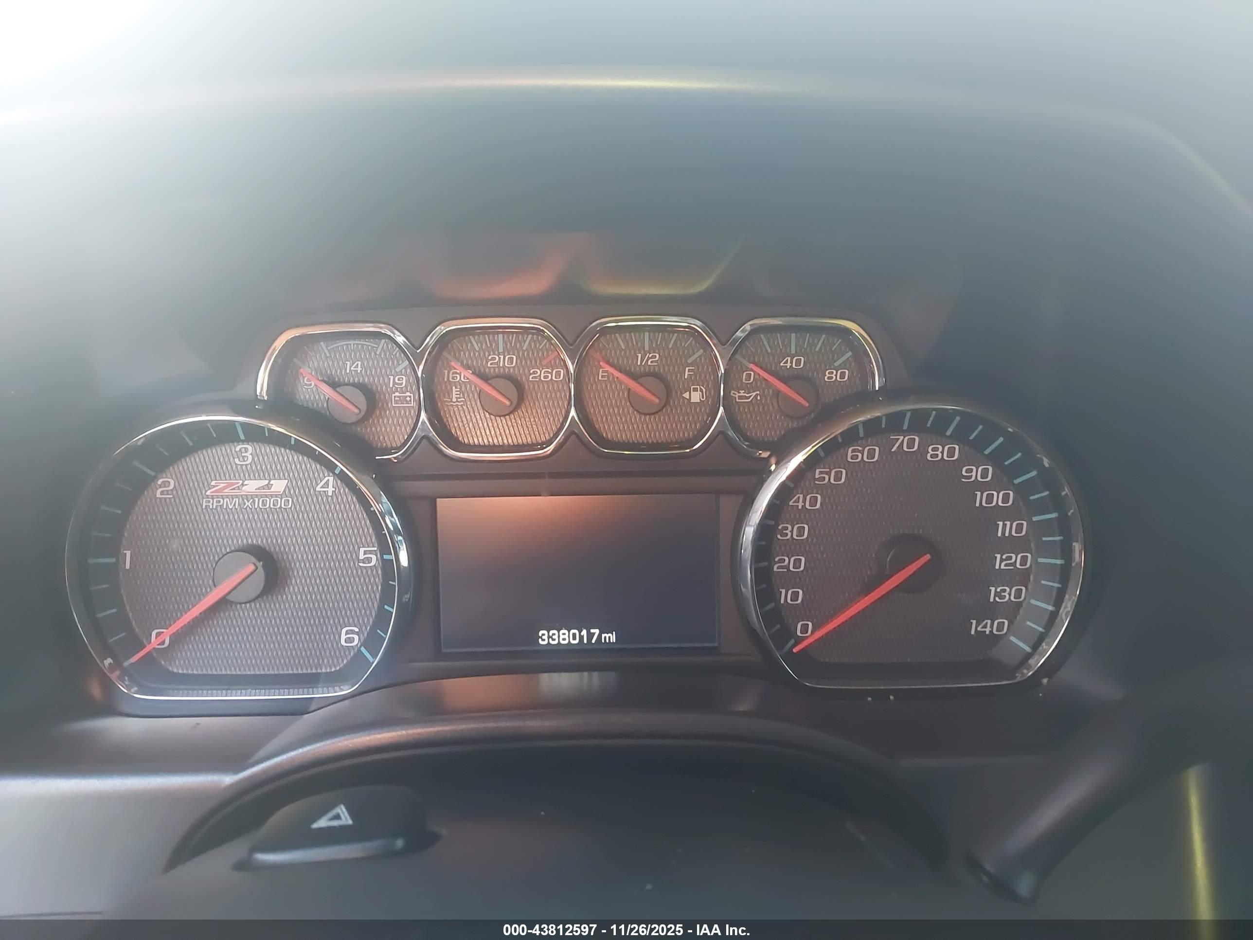 CHEVROLET SILVERADO image 7