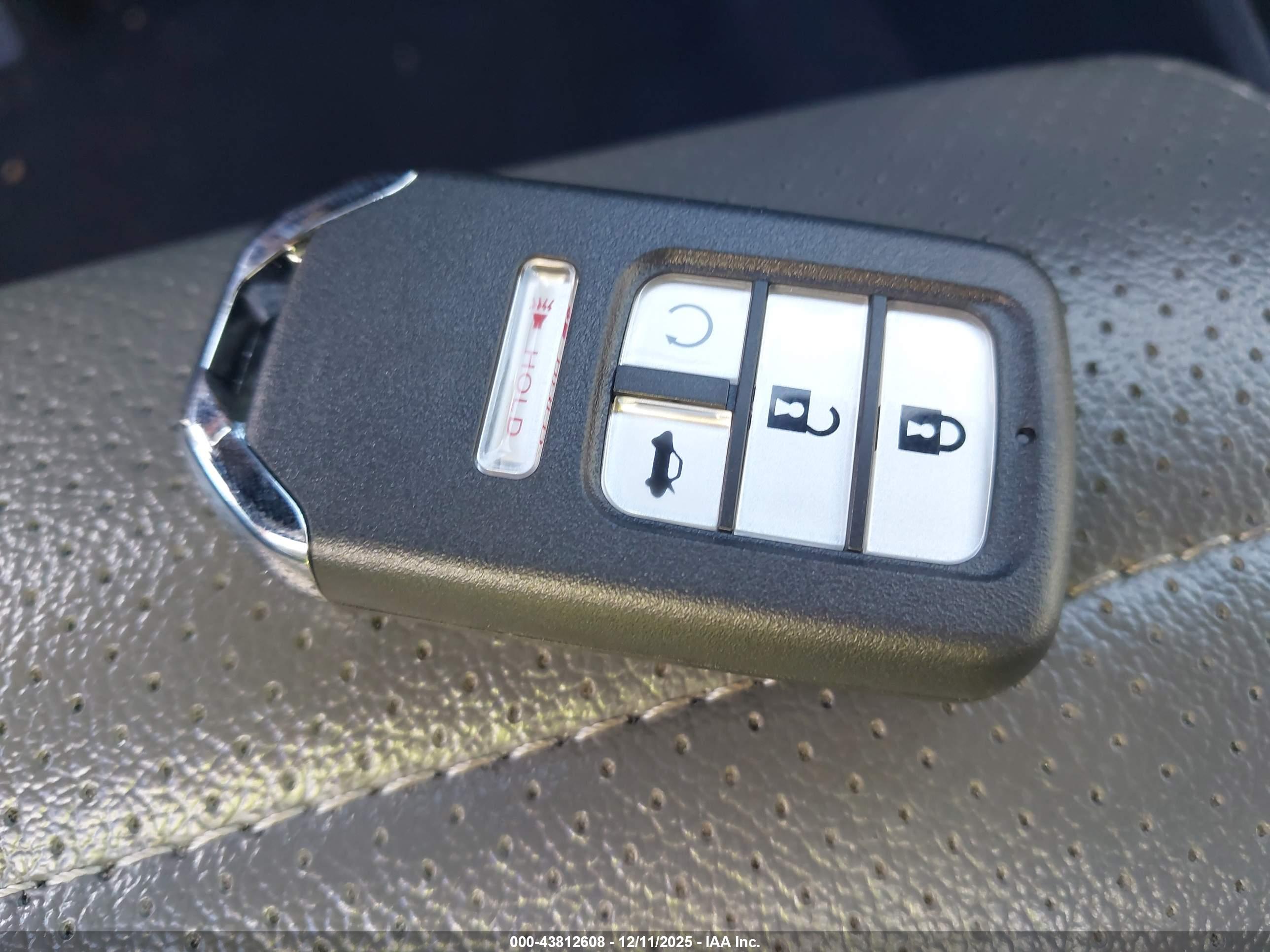 HONDA CR-V image 11
