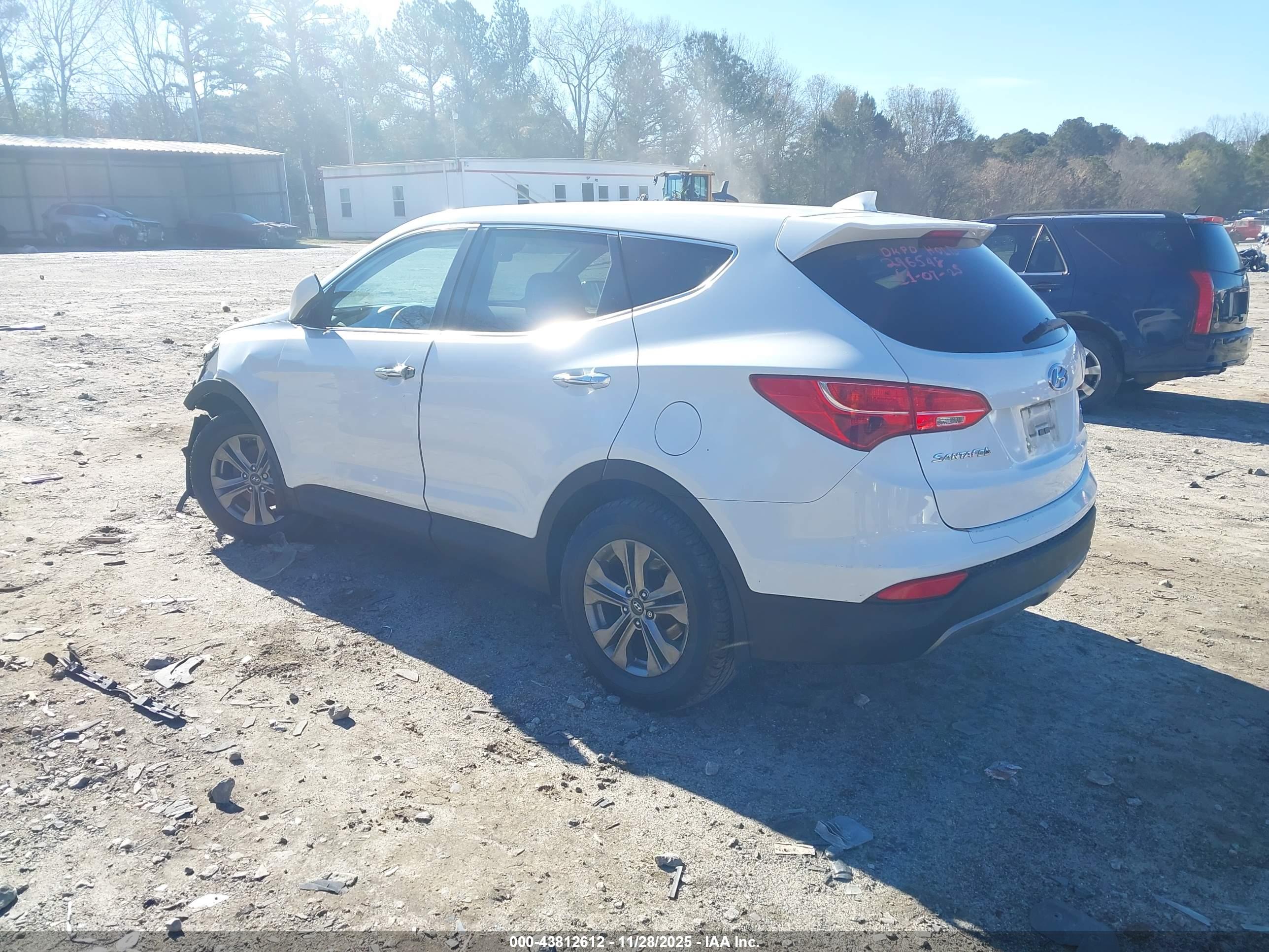 HYUNDAI SANTA image 3