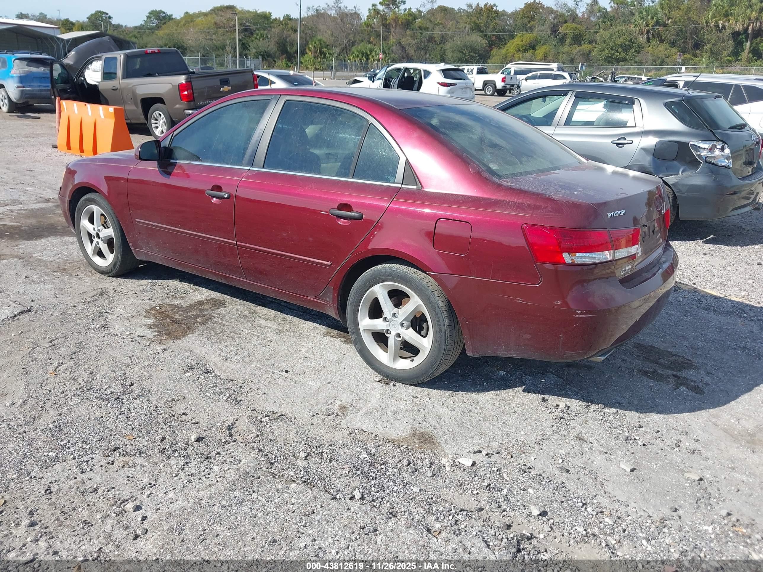 HYUNDAI SONATA image 3