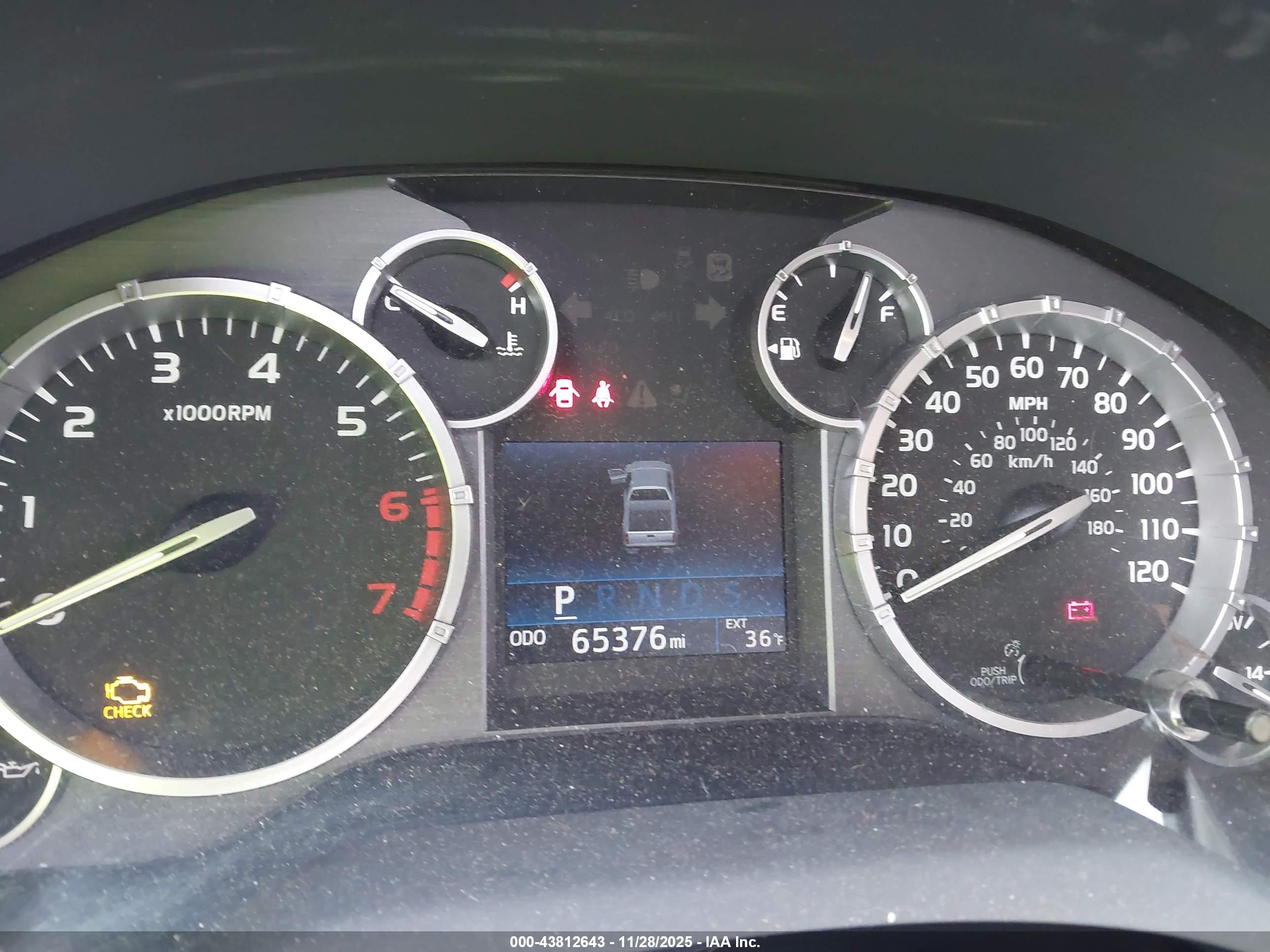 TOYOTA TUNDRA image 7