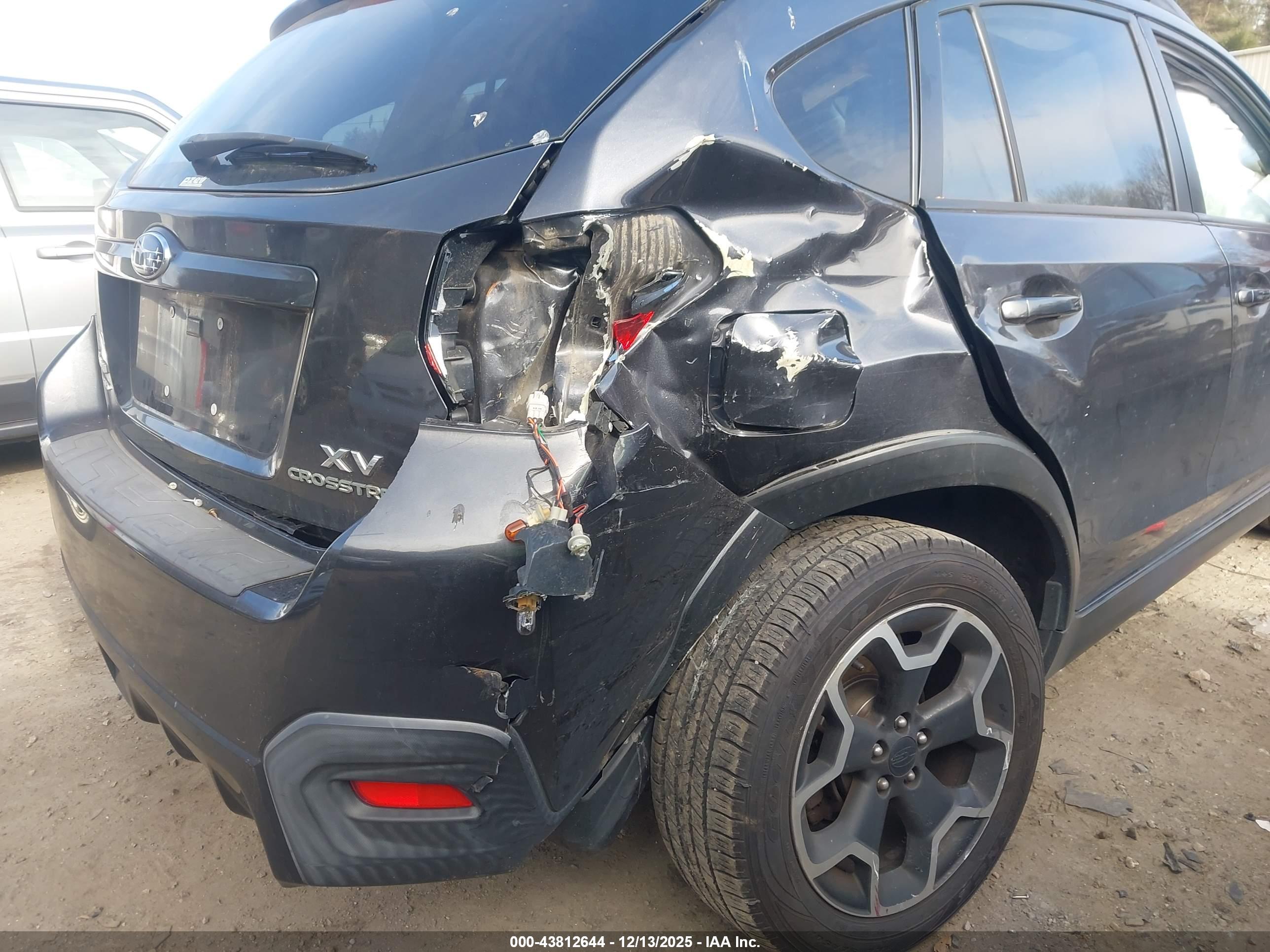 SUBARU XV image 6