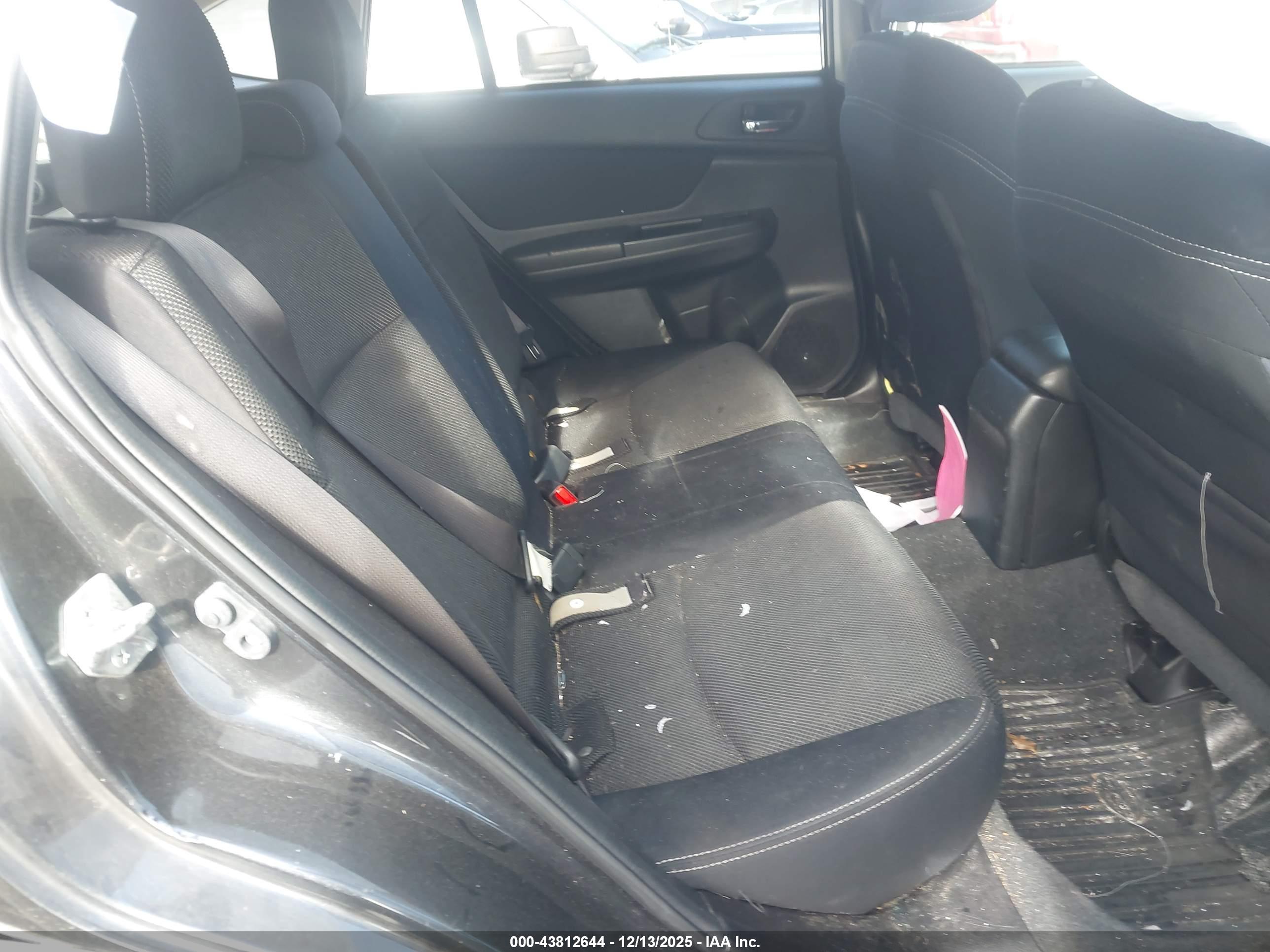 SUBARU XV image 8
