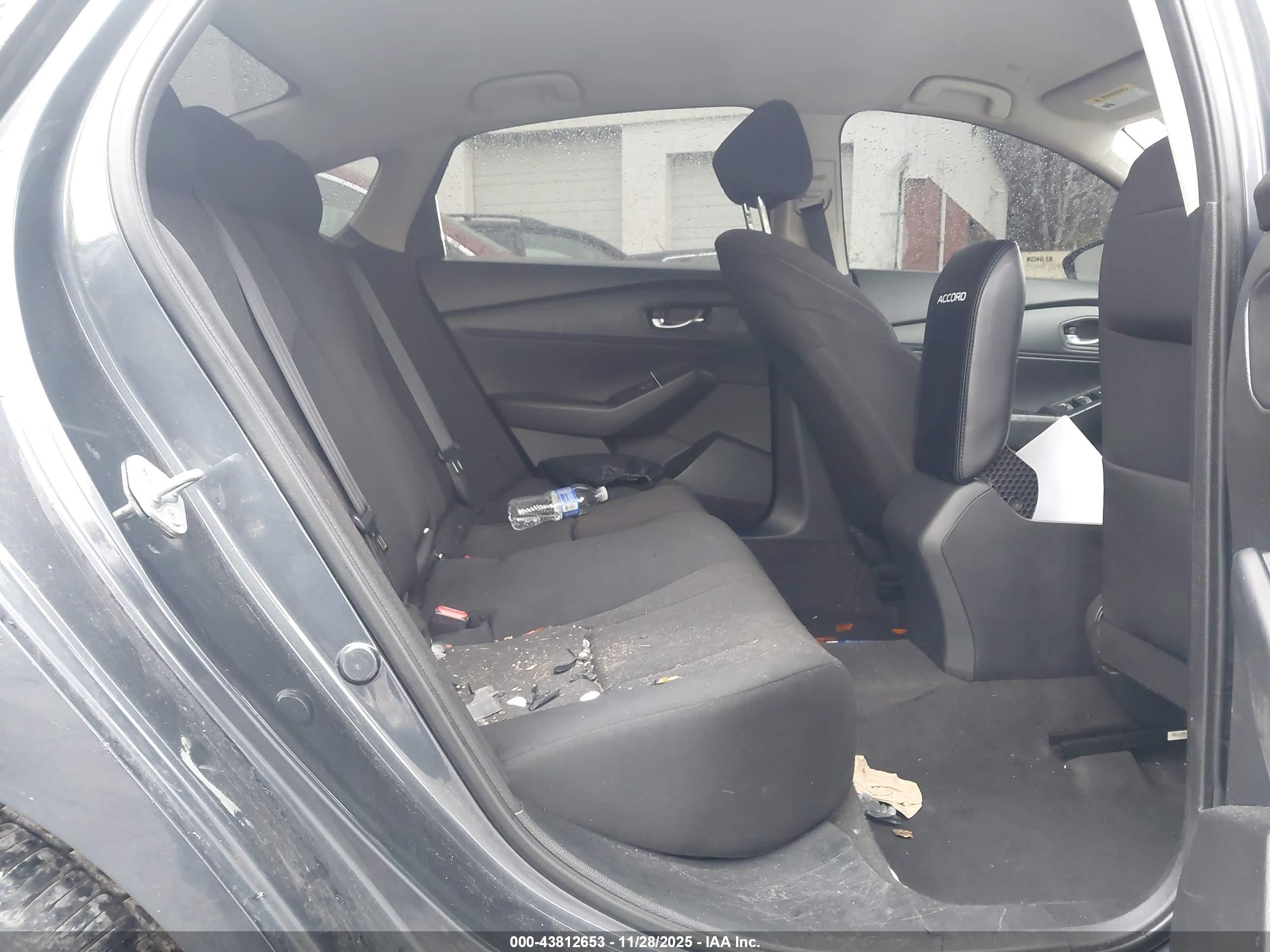 HONDA ACCORD image 8