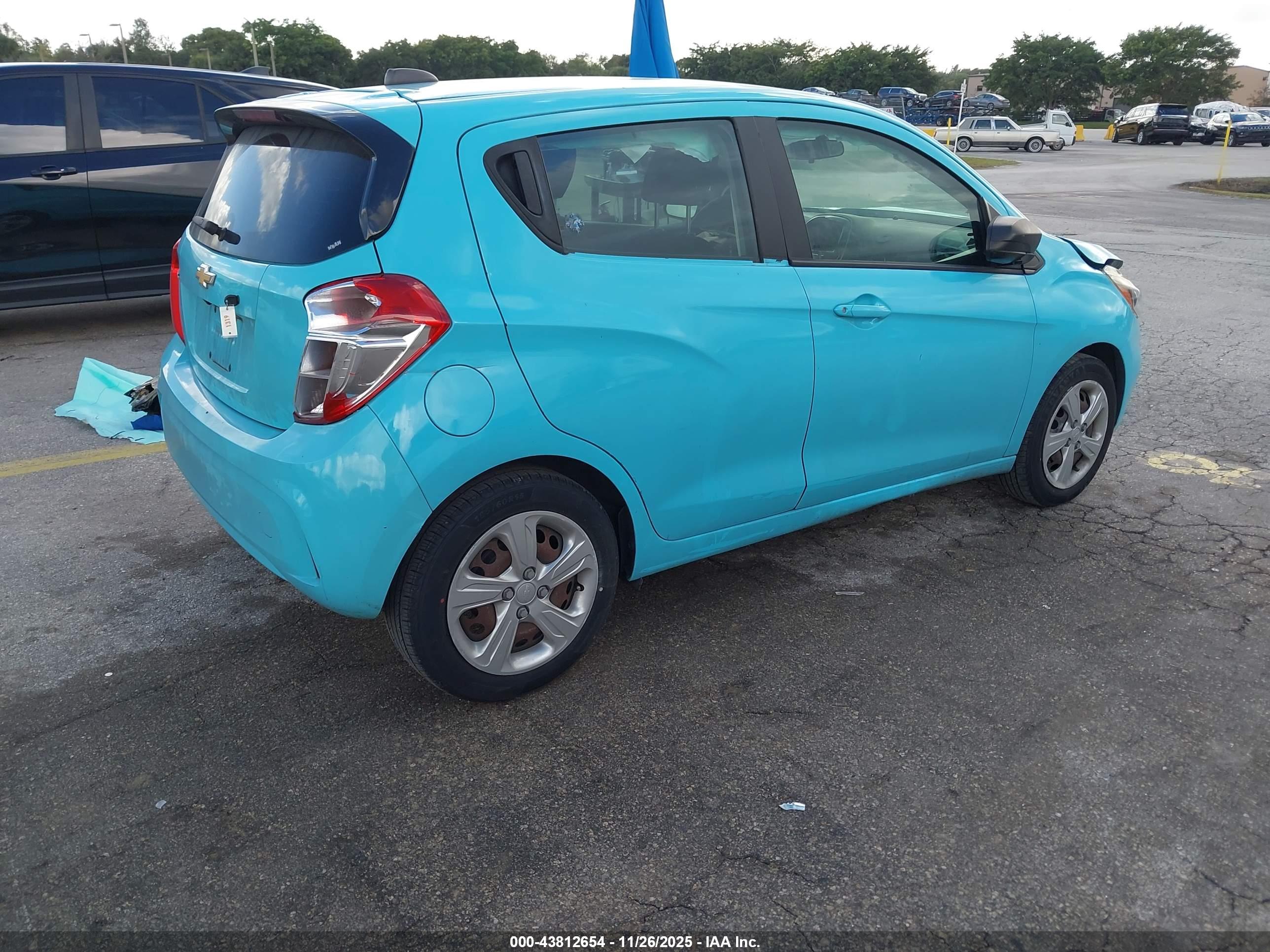 CHEVROLET SPARK image 4