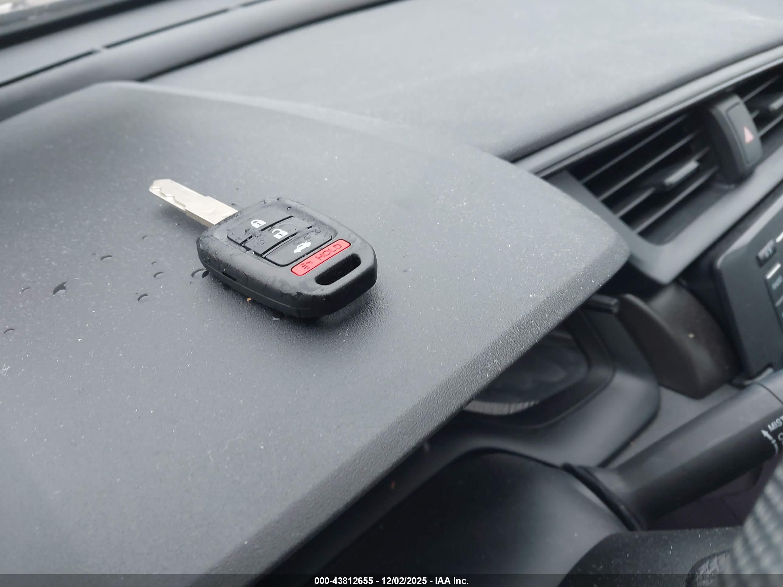 HONDA CIVIC image 11