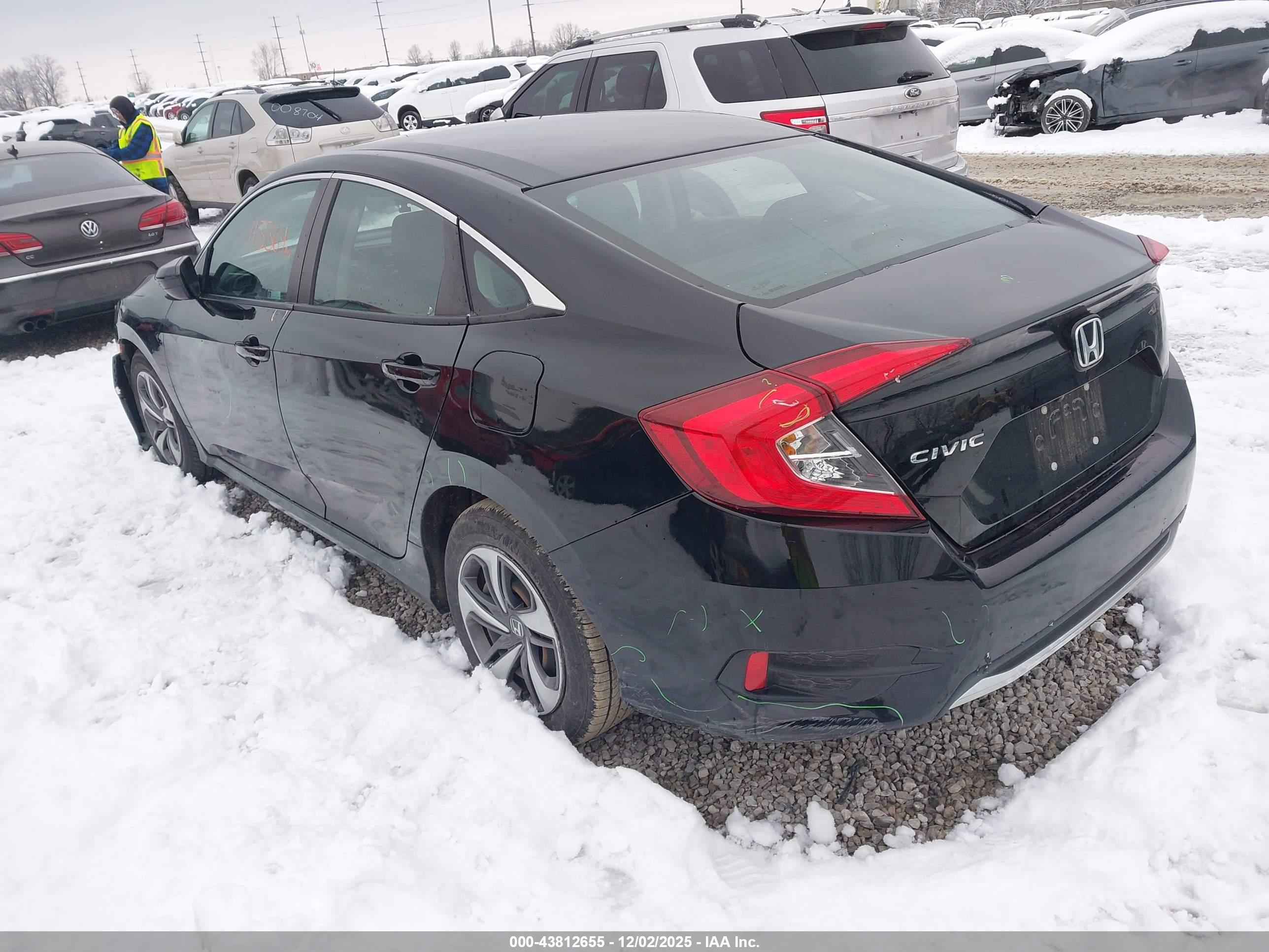 HONDA CIVIC image 3