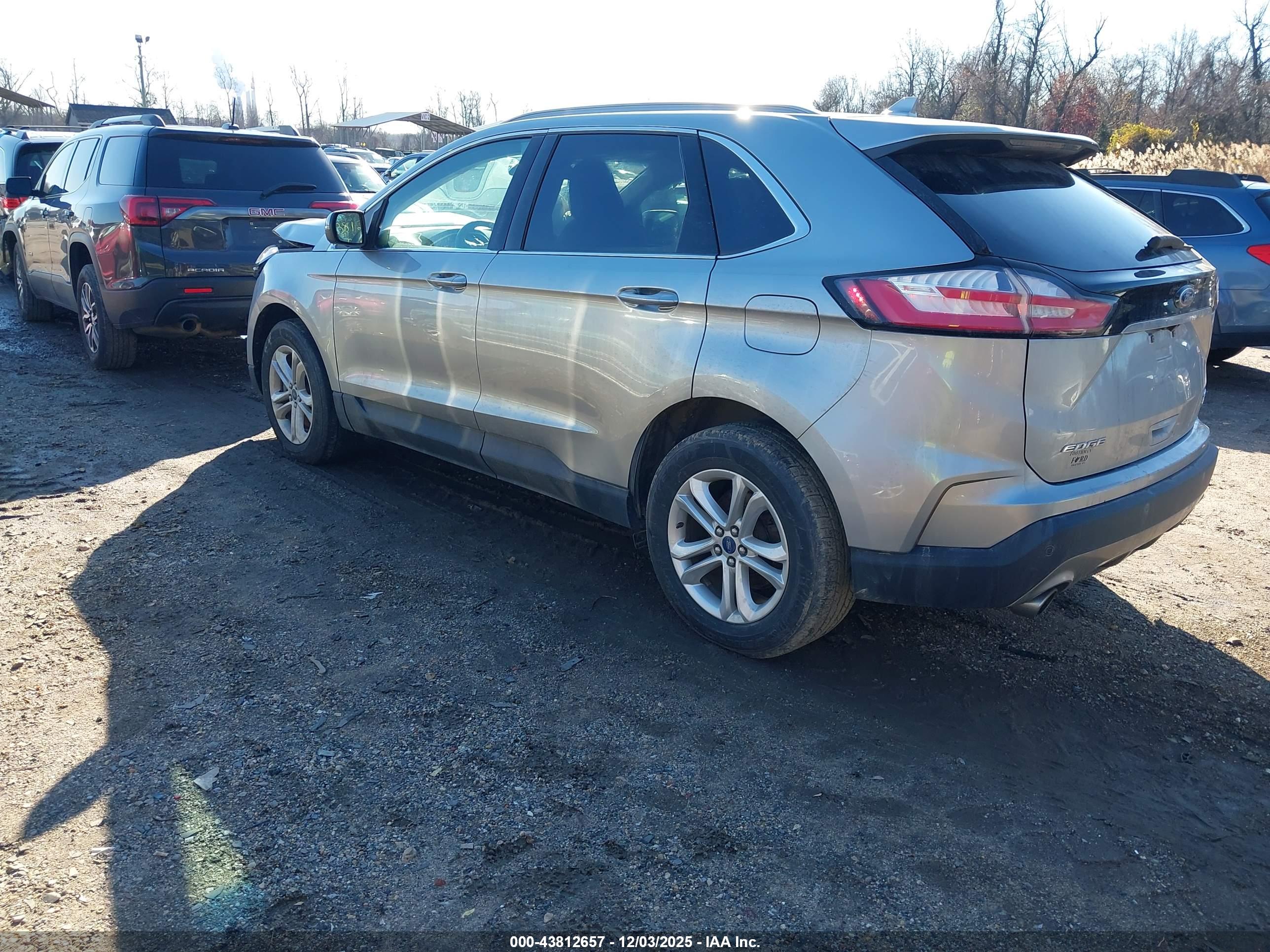 FORD EDGE image 3