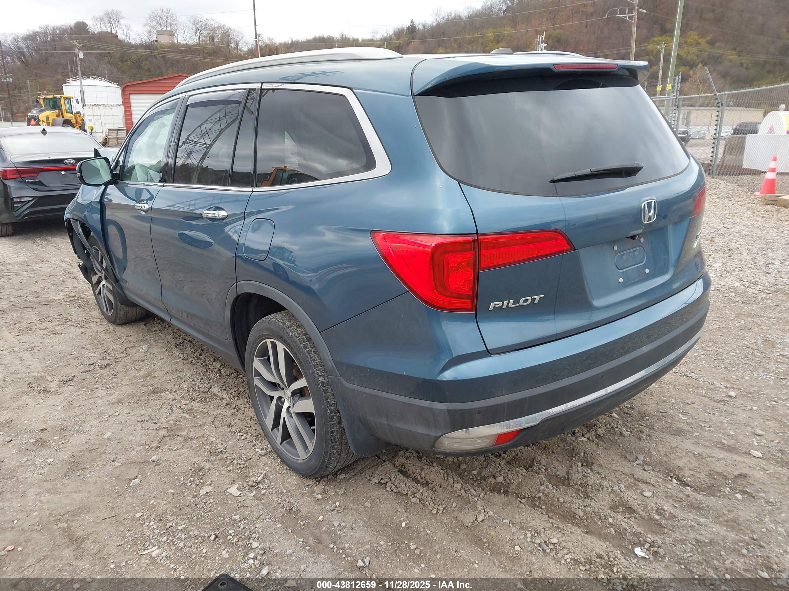 HONDA PILOT image 3