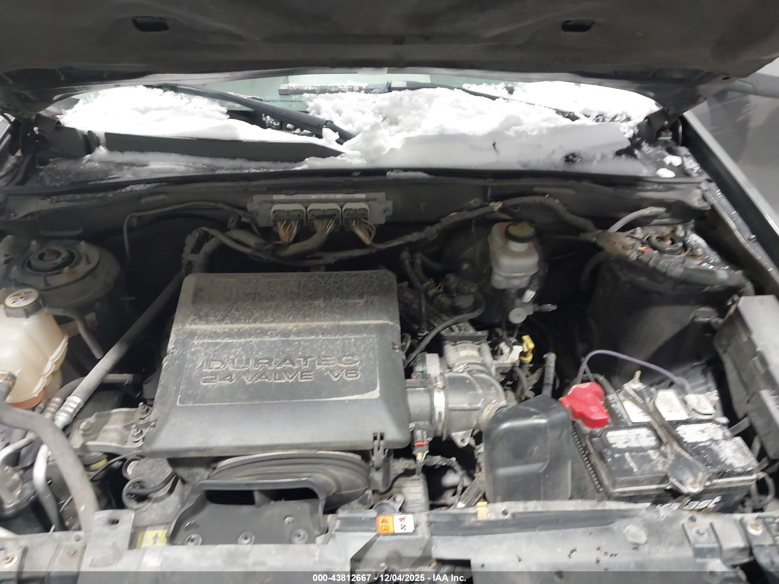 FORD ESCAPE image 10